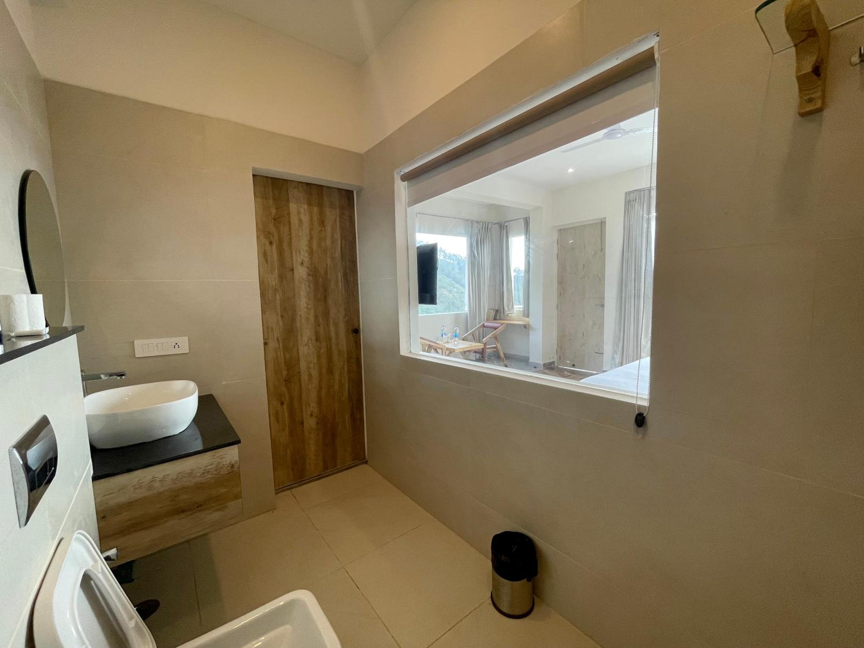 Suite with Mountain View photo 2