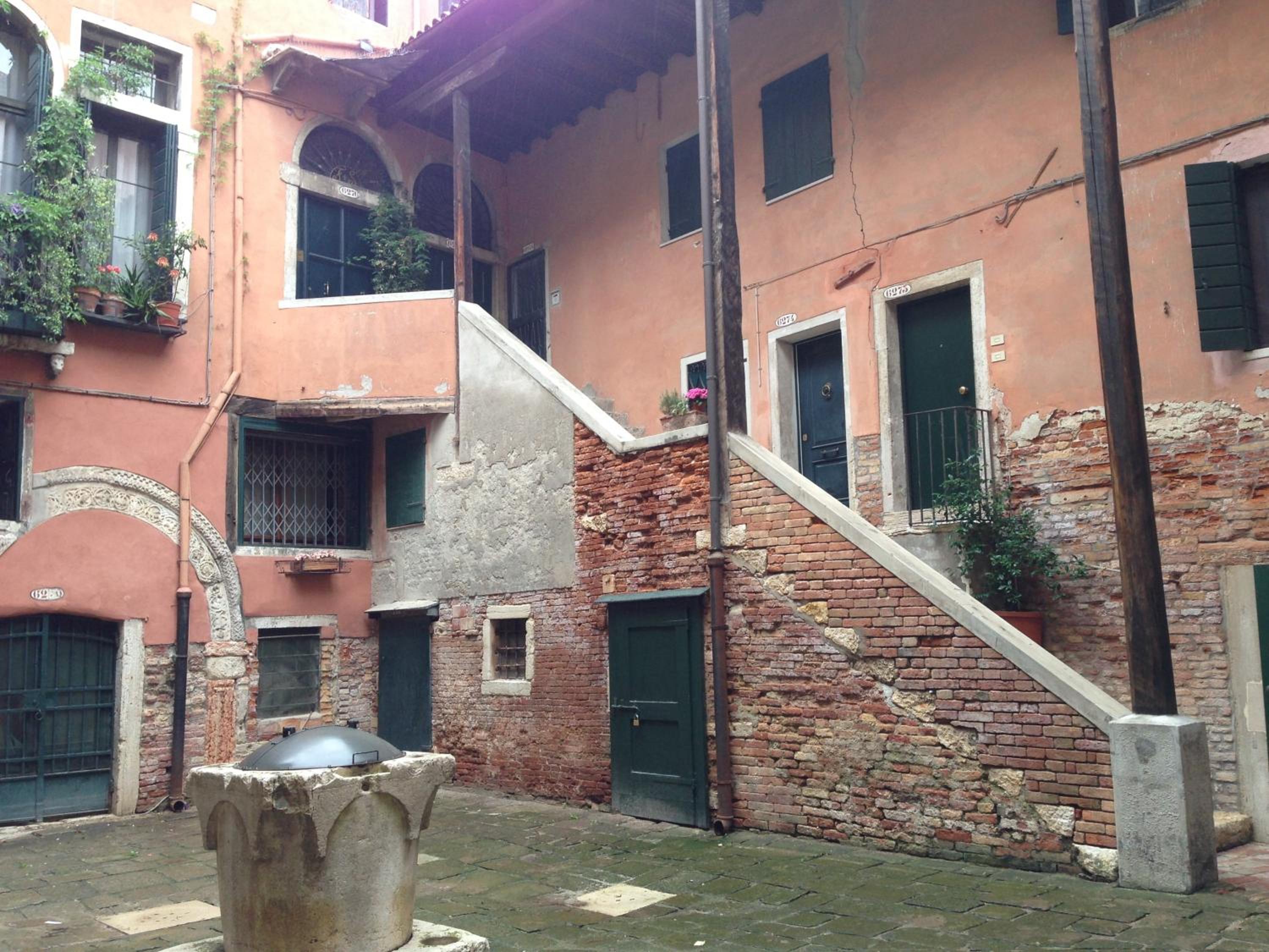 Apartment with Terrace photo 2