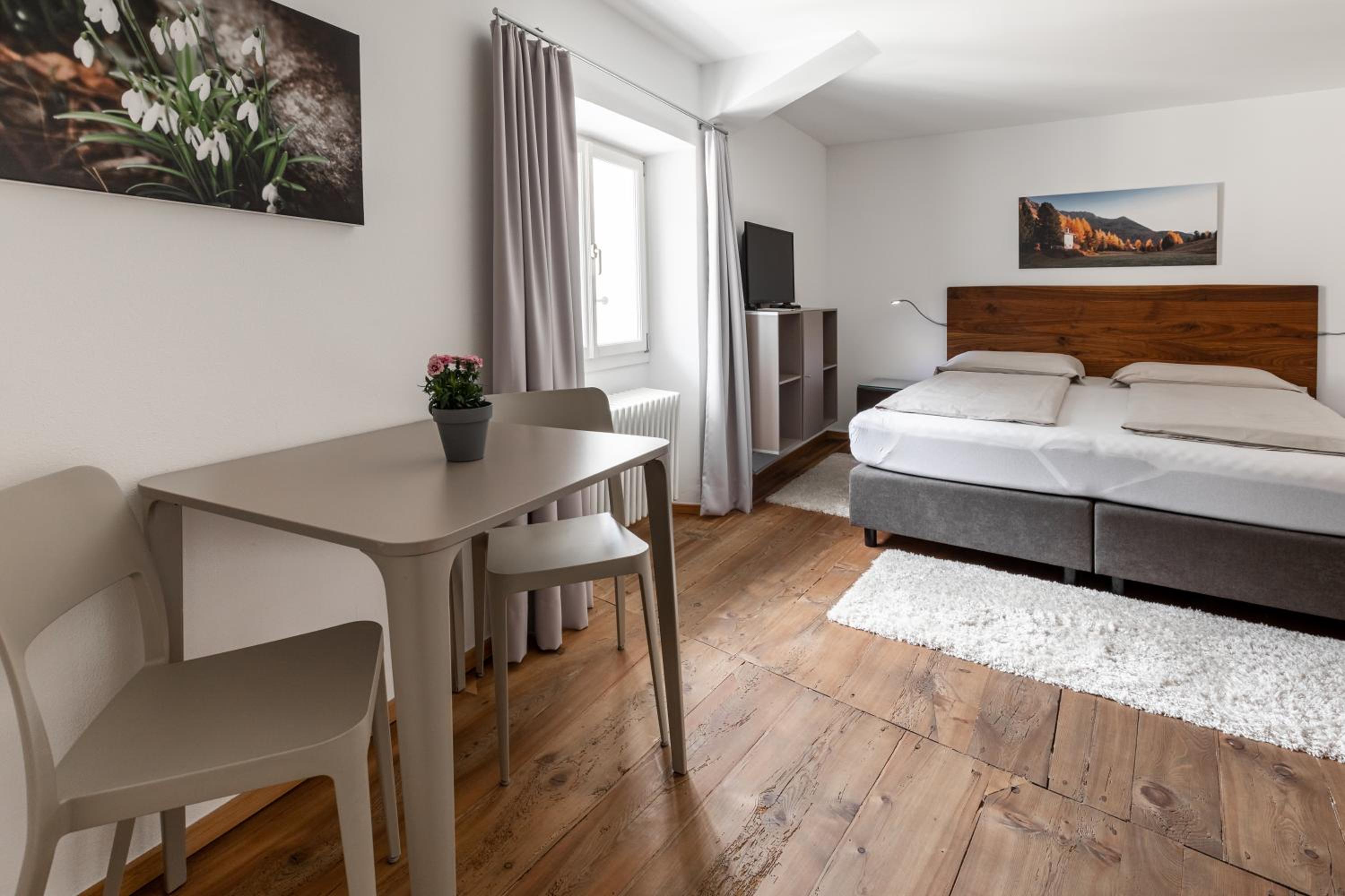 Double Room - Photo 5