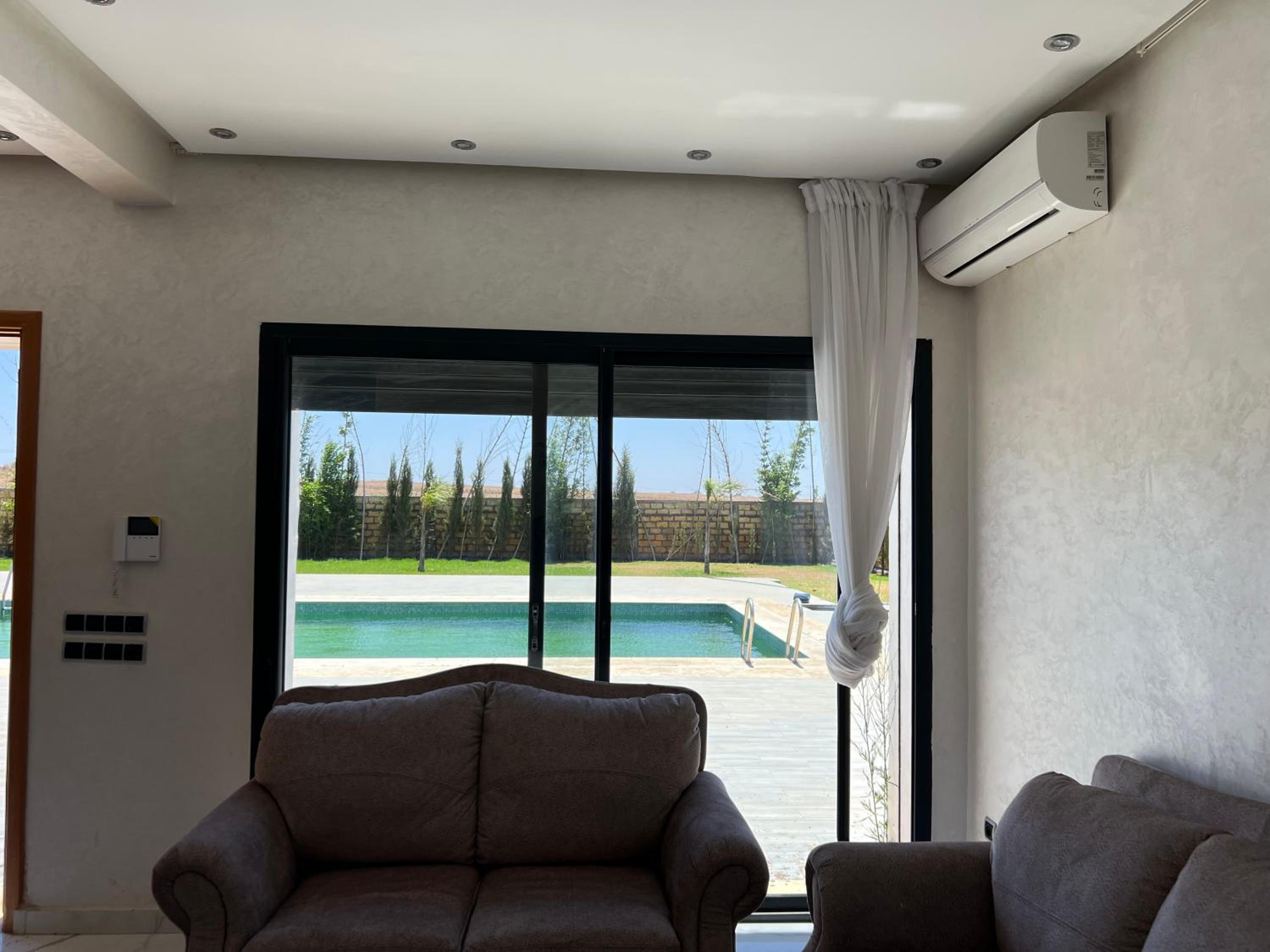 Three-Bedroom Villa photo 2