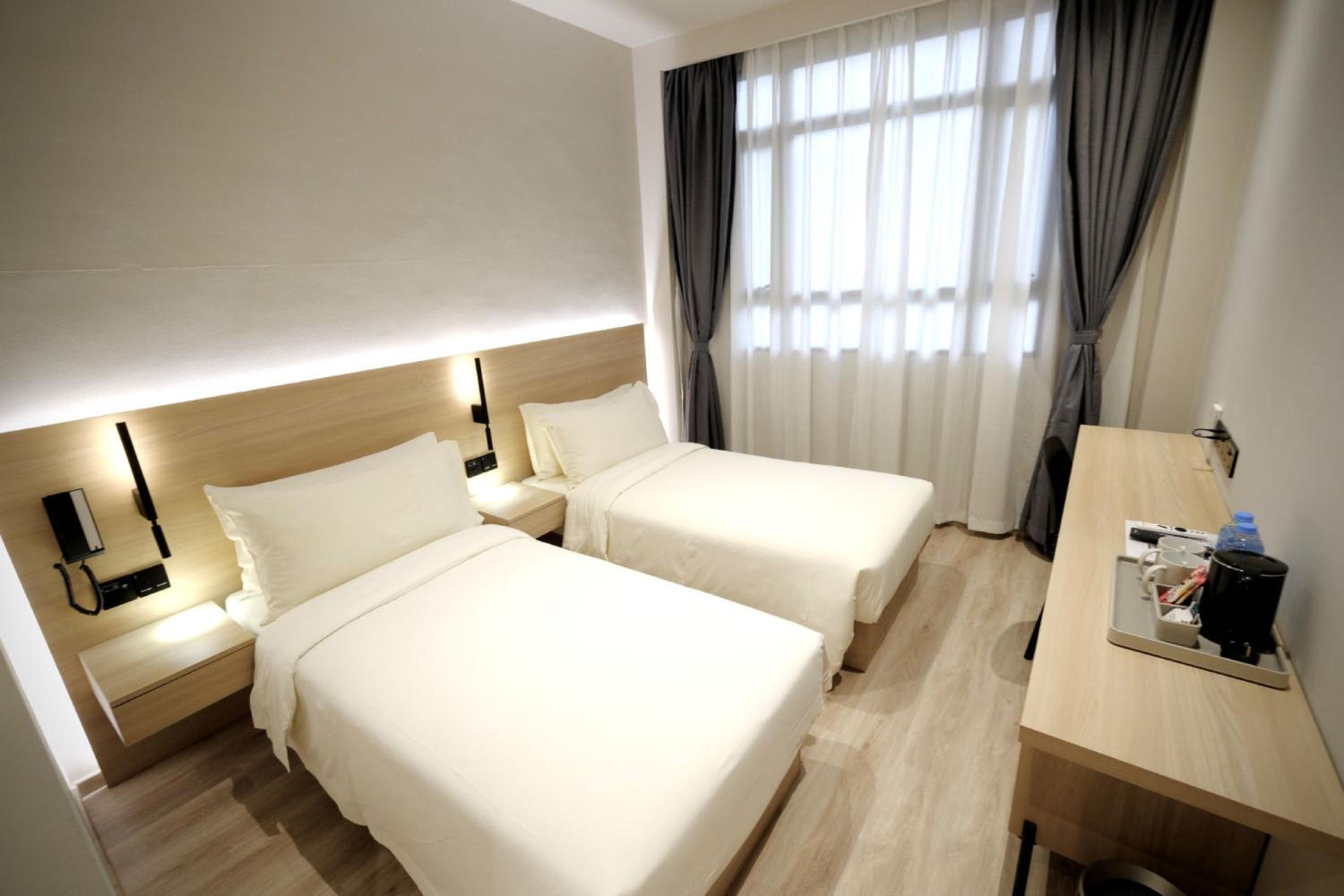 Superior Twin Room photo 3