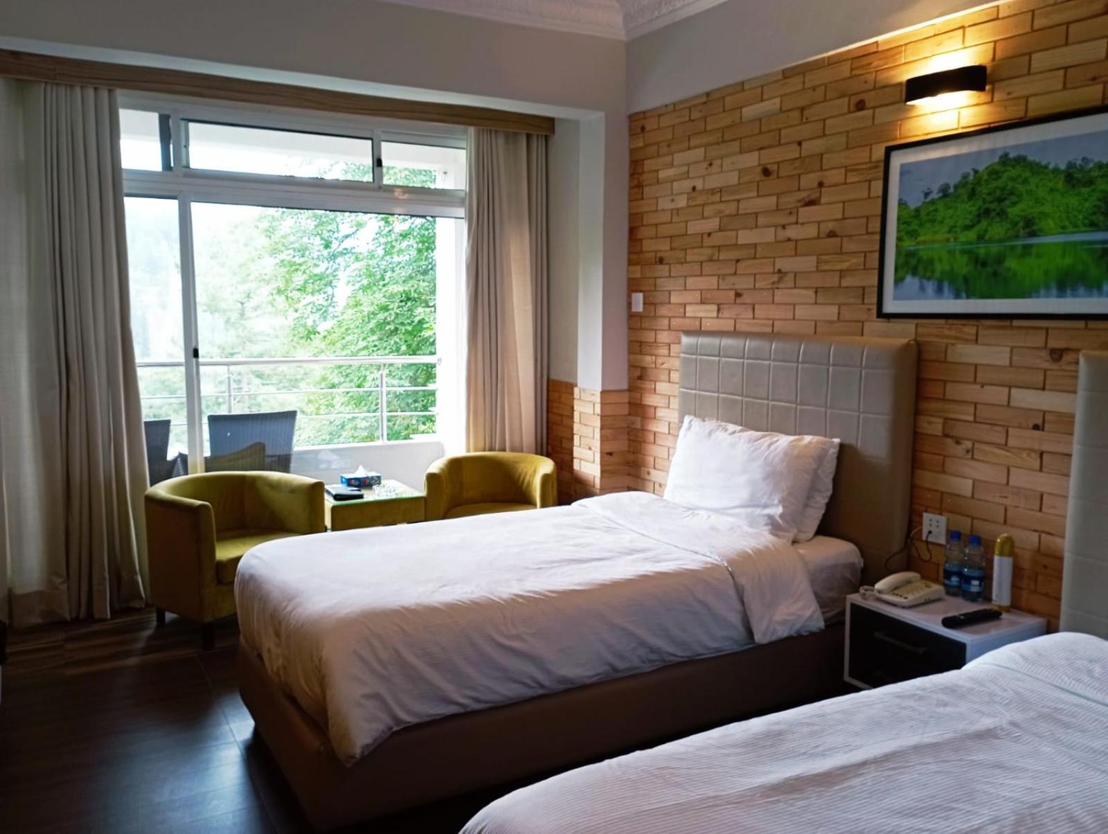Standard Twin Room with Sofa photo 2