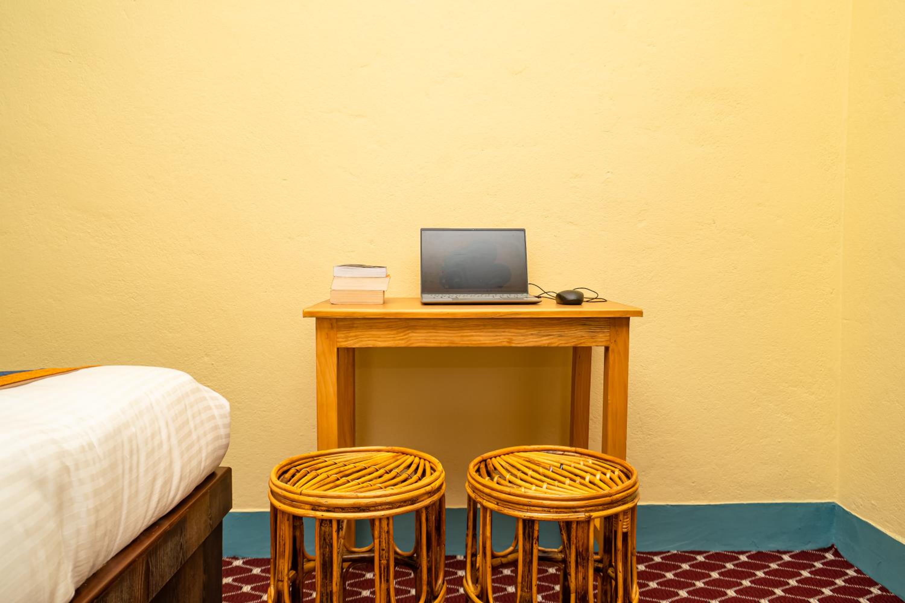 Budget Double Room - Photo 5