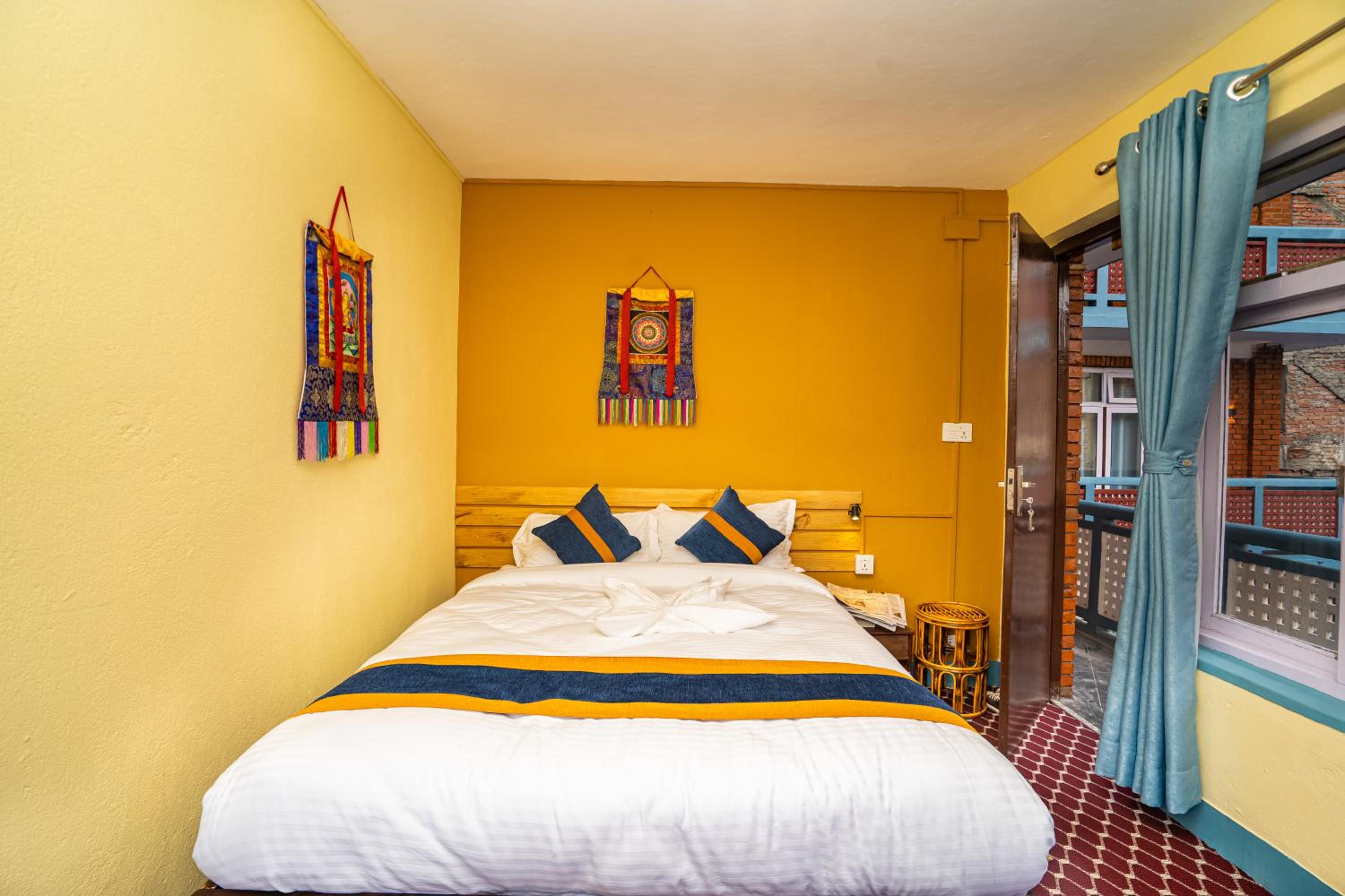 Budget Double Room - Photo 19