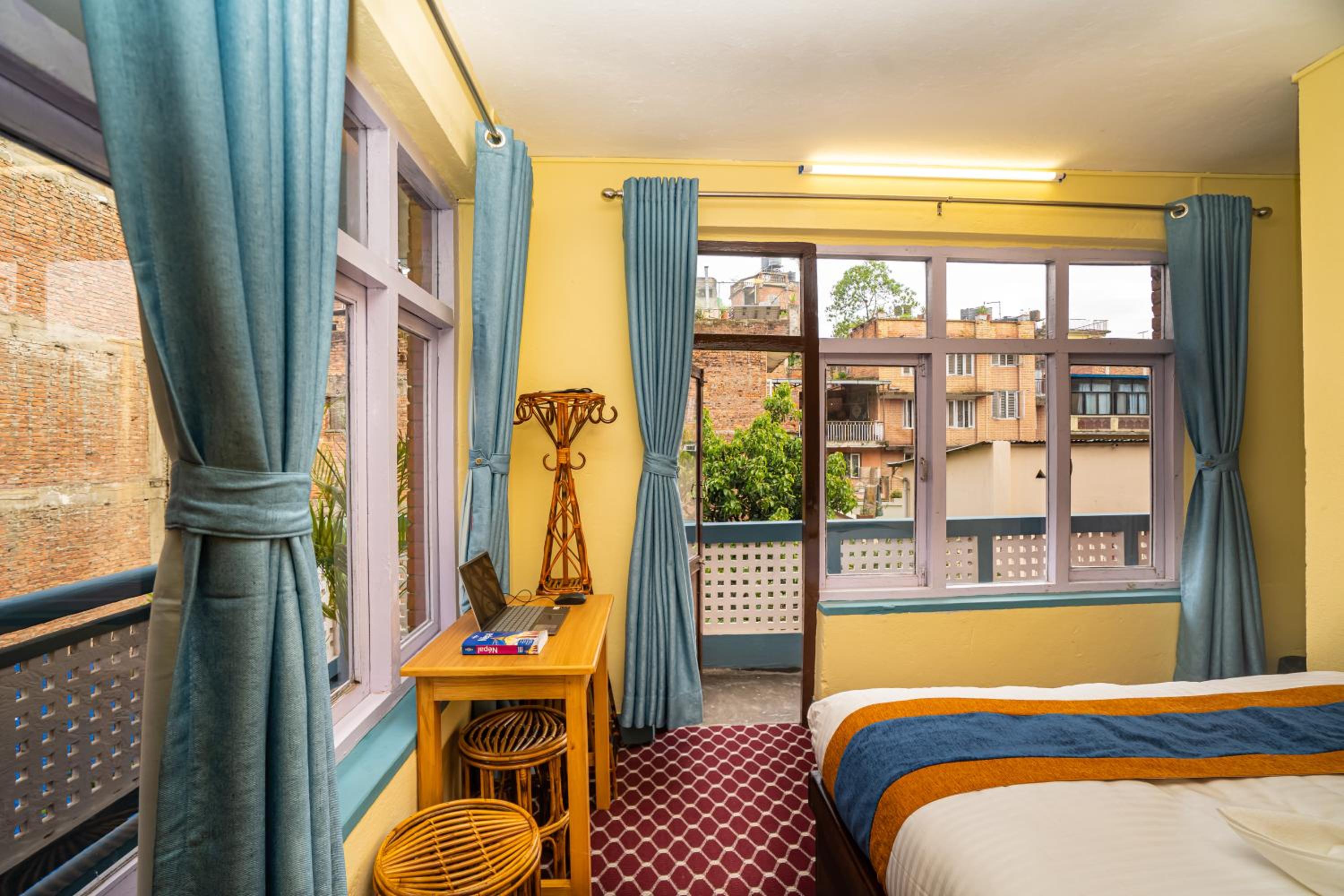Budget Double Room - Photo 4