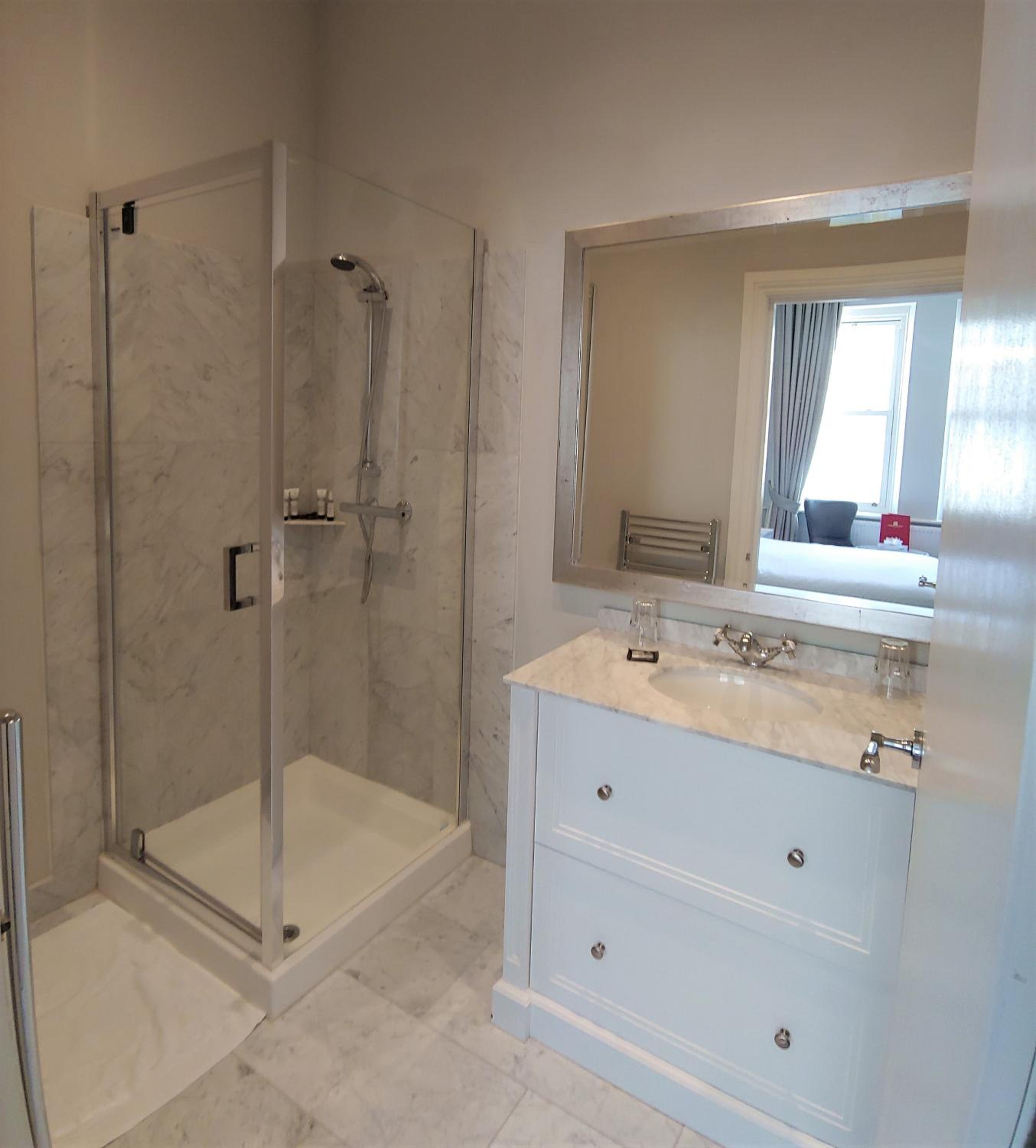 Deluxe Double Room, Partial Sea View - Photo 17