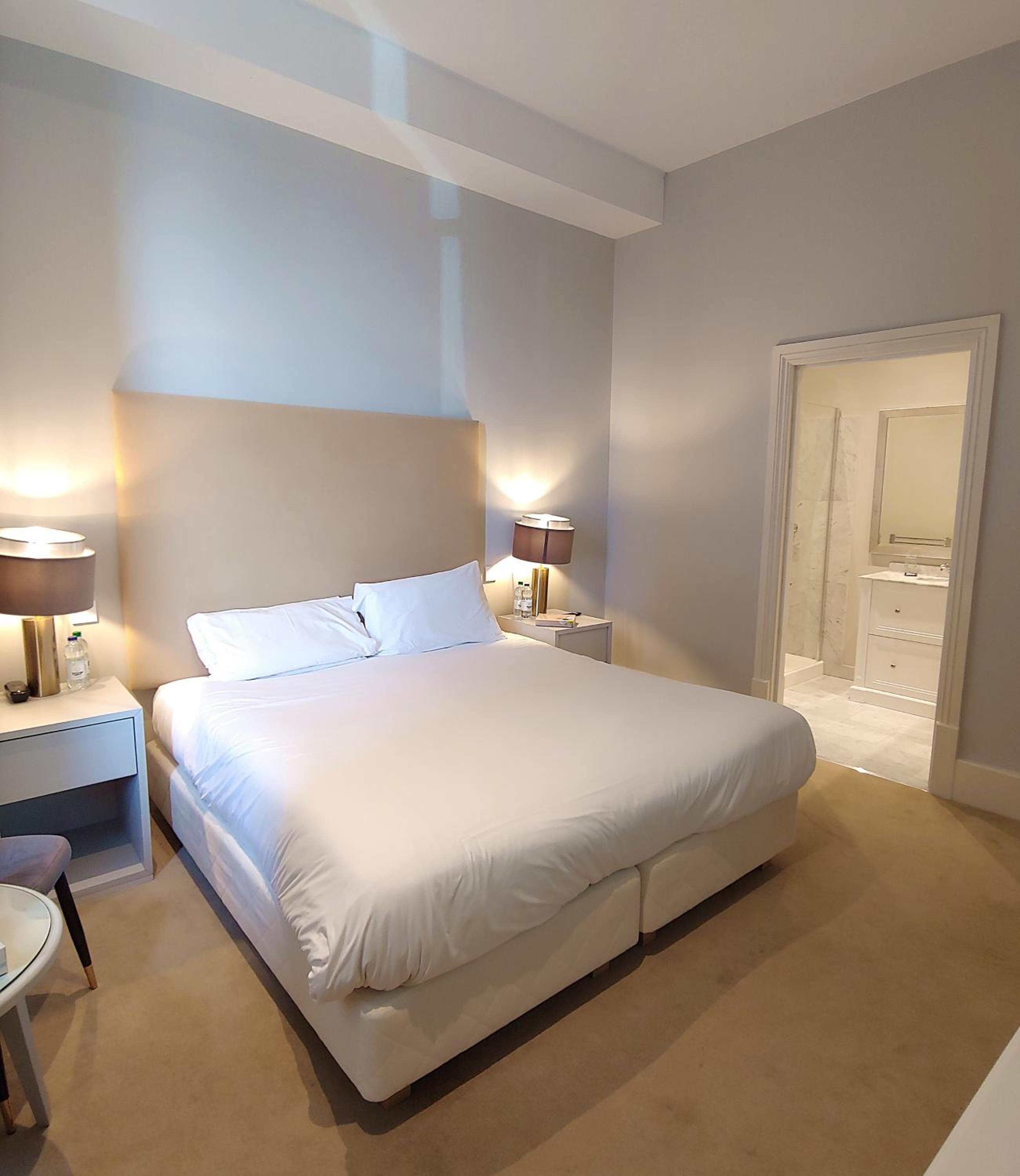 Deluxe Double Room, Partial Sea View - Photo 2