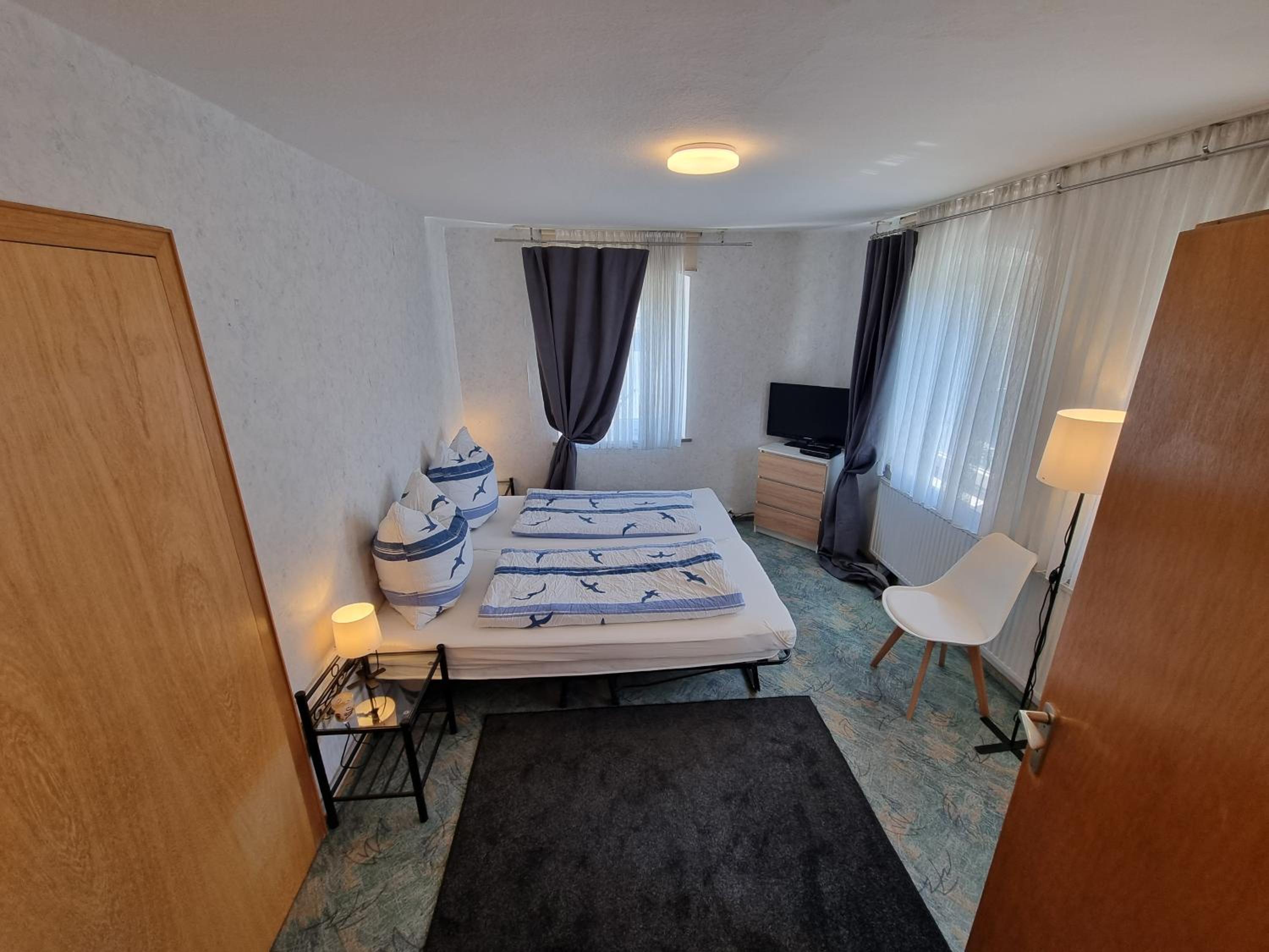 Double Room with Shared Bathroom photo 1