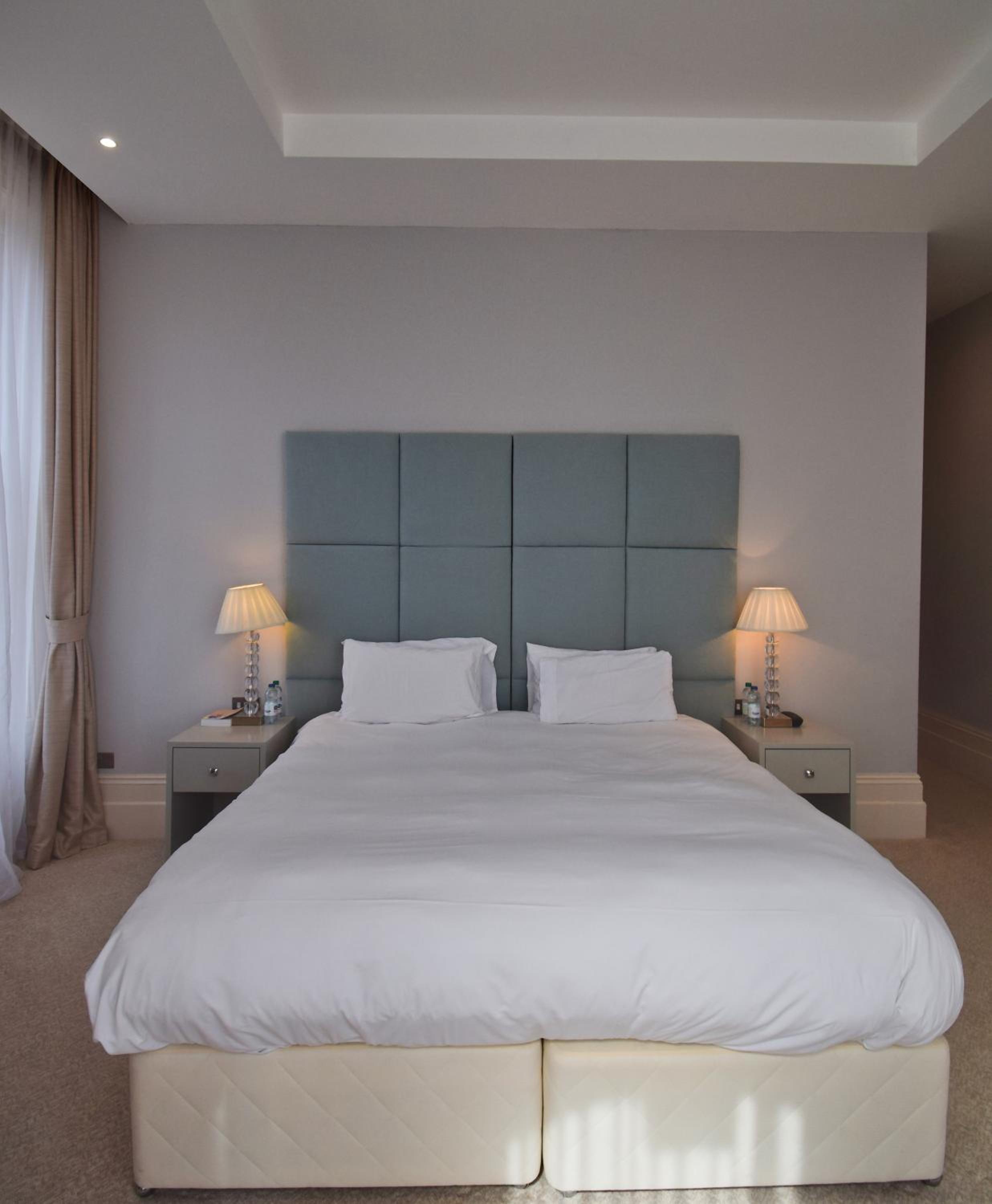 Executive Room with Partial Sea View - Photo 5