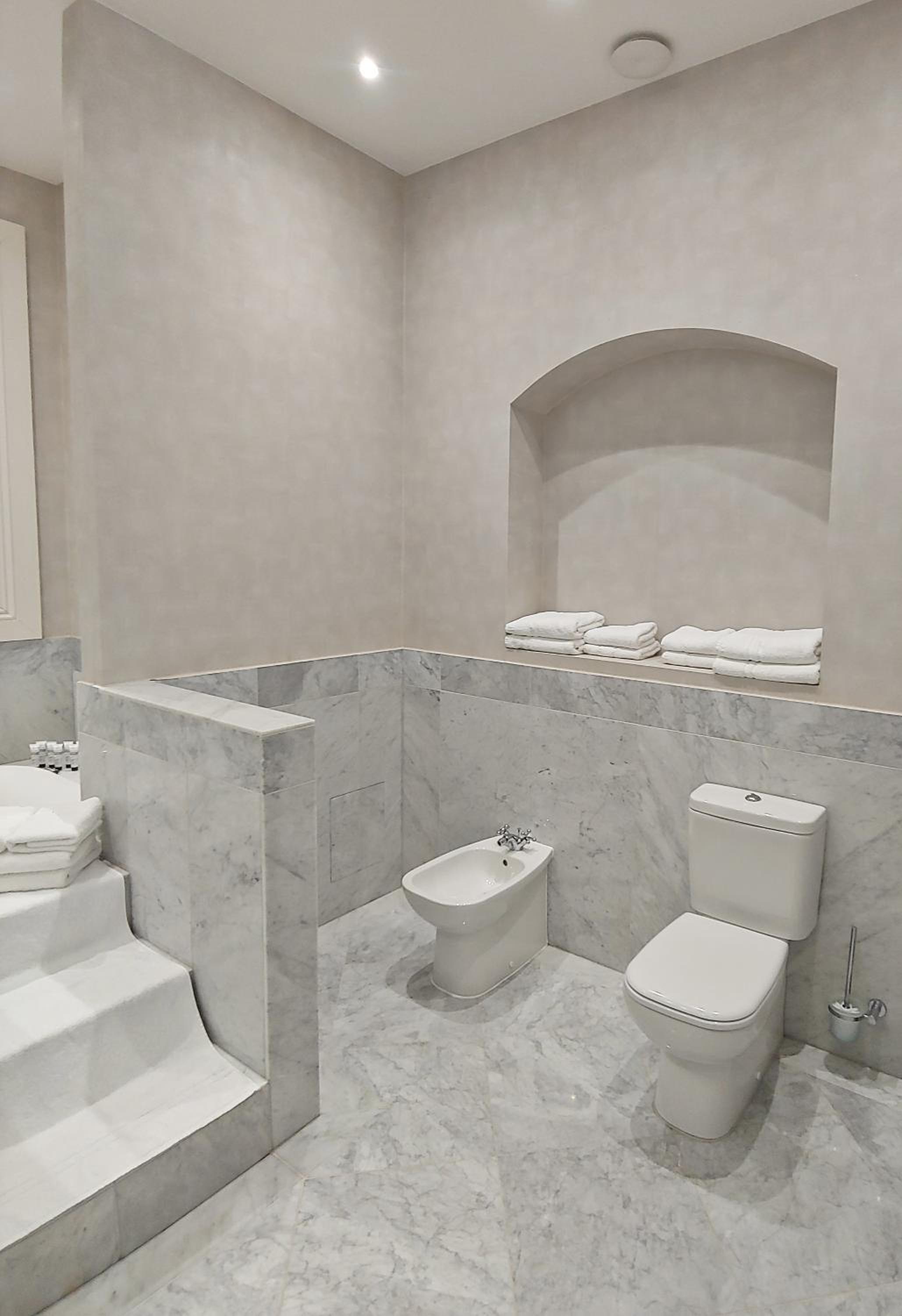 Junior Suite with Sea View - Photo 25
