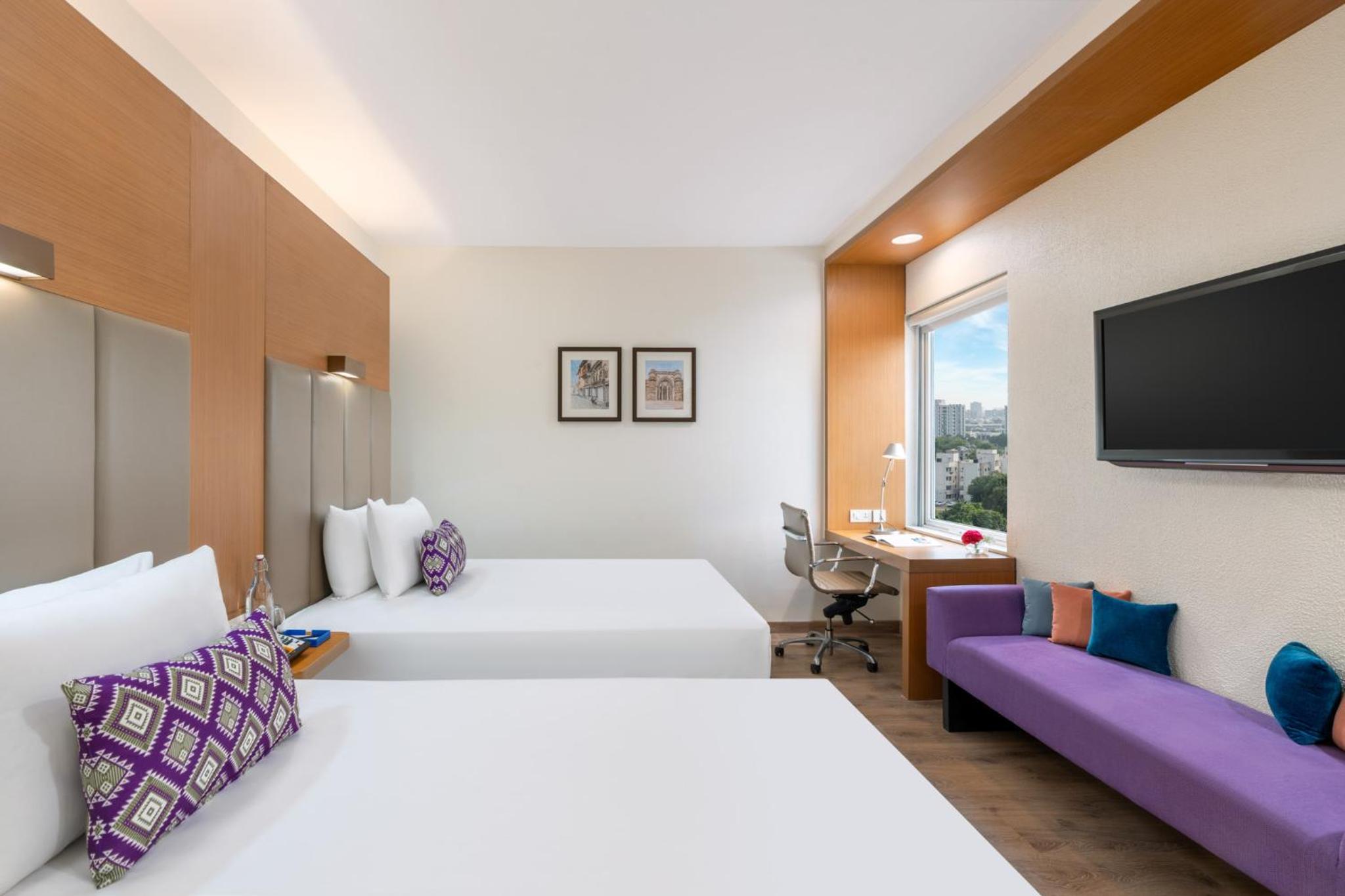 Superior Room Twin Bed - Photo 3