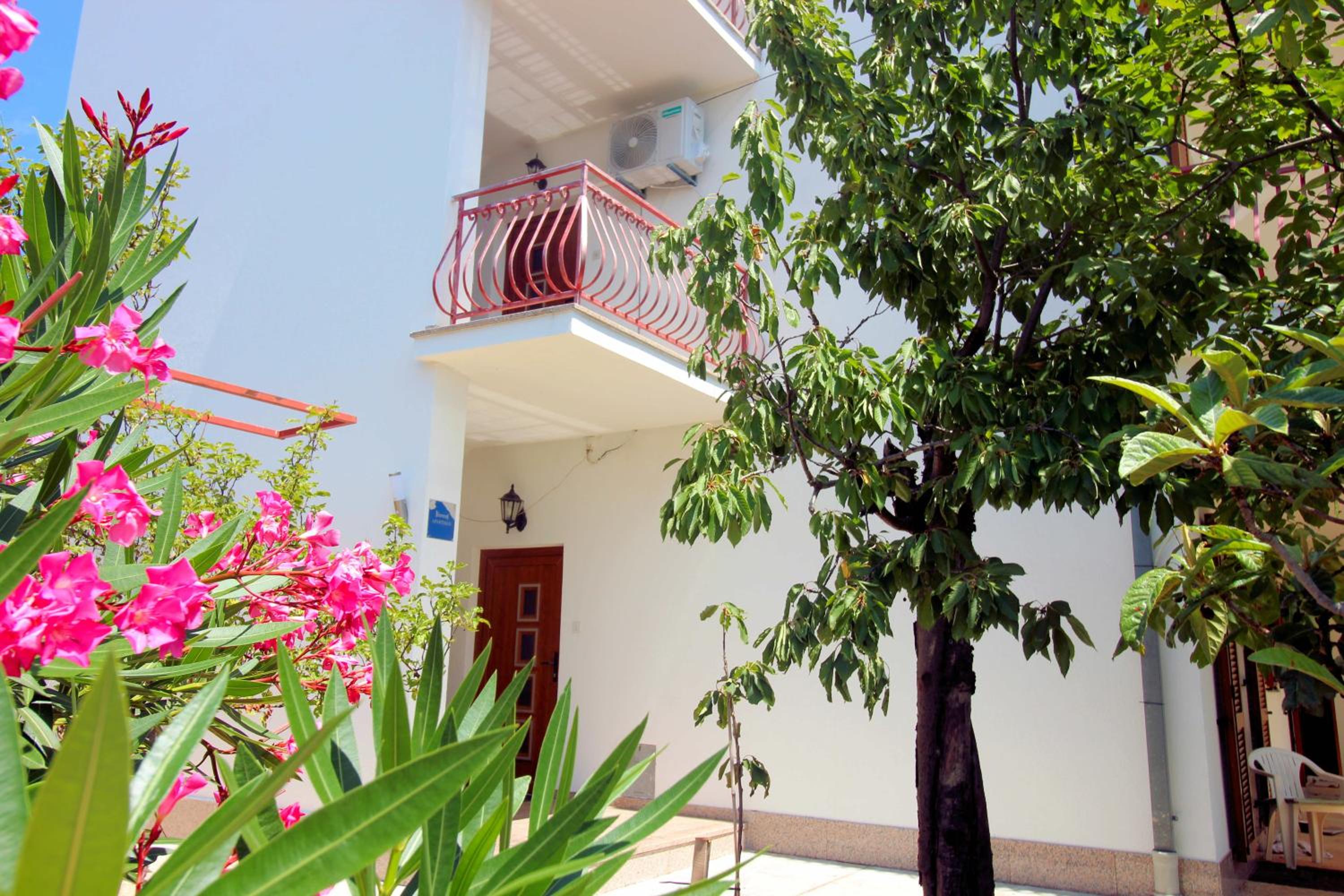 Three-Bedroom Apartment with Balcony and Sea View