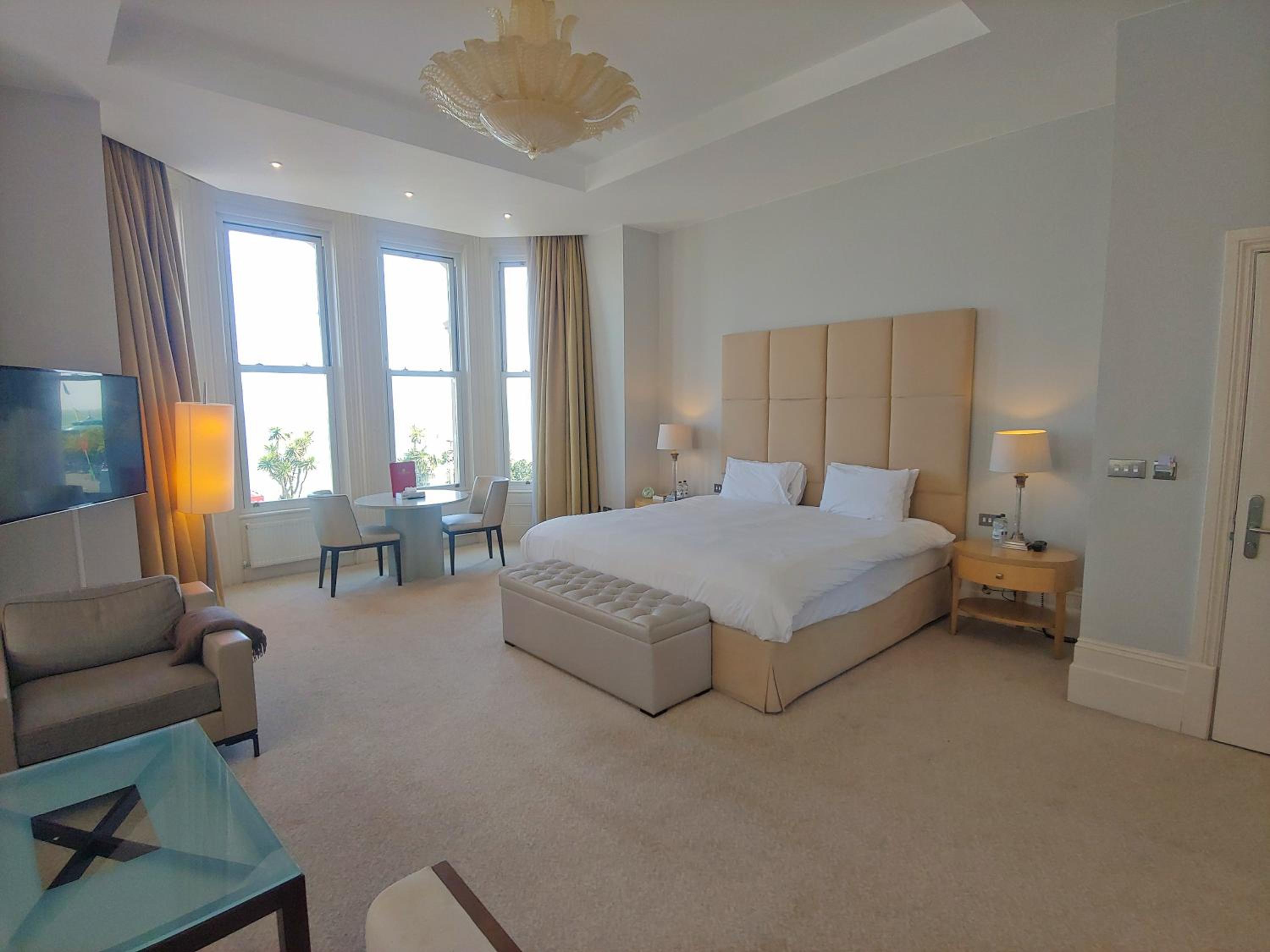 Junior Suite with Sea View - Photo 8