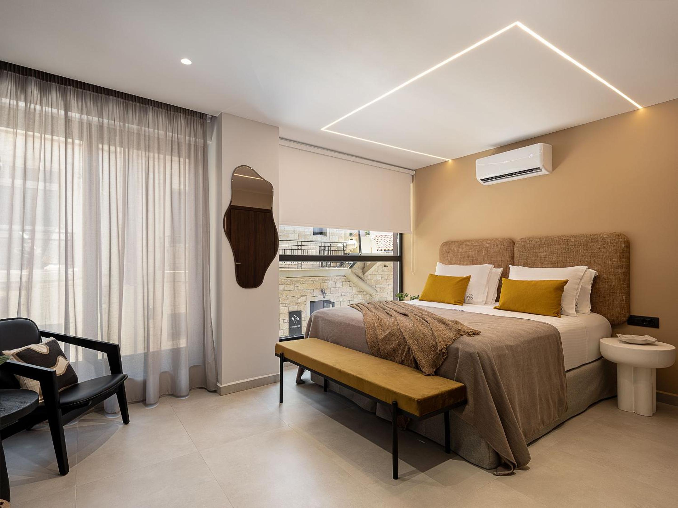 Double Room with Spa Bath - Photo 1