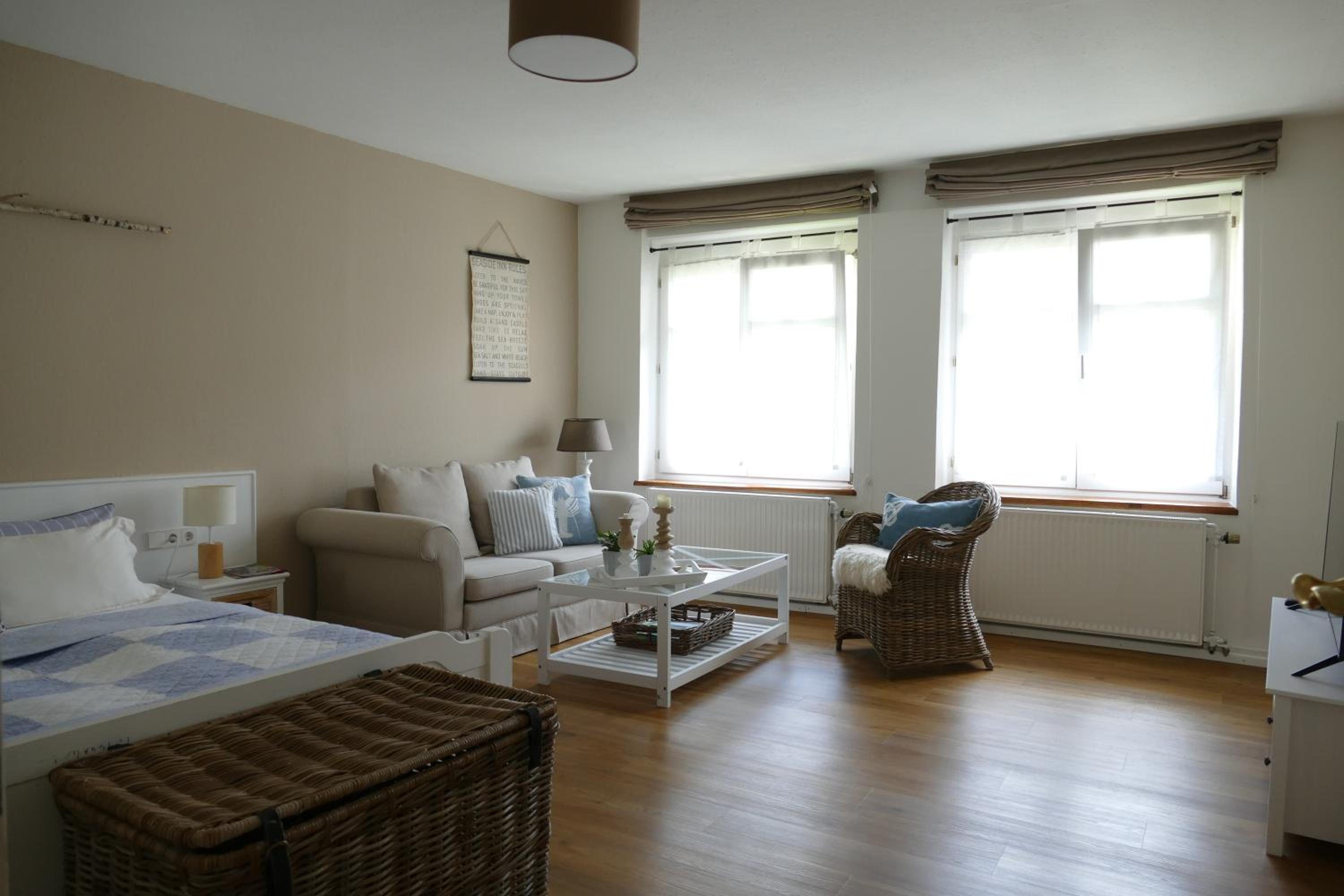 One-Bedroom Apartment photo 2