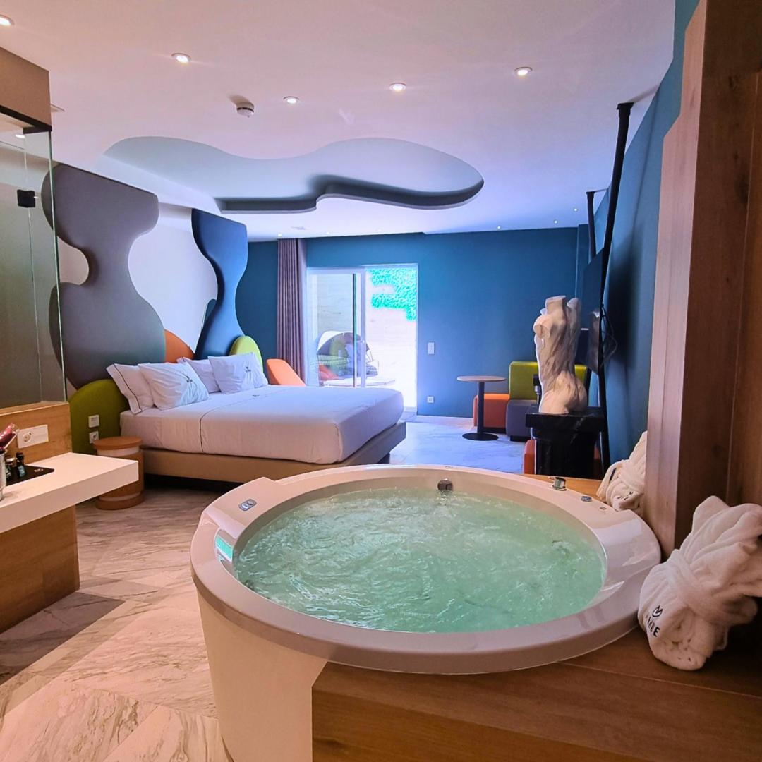 Suite Deluxe con Bañera de Hidromasaje