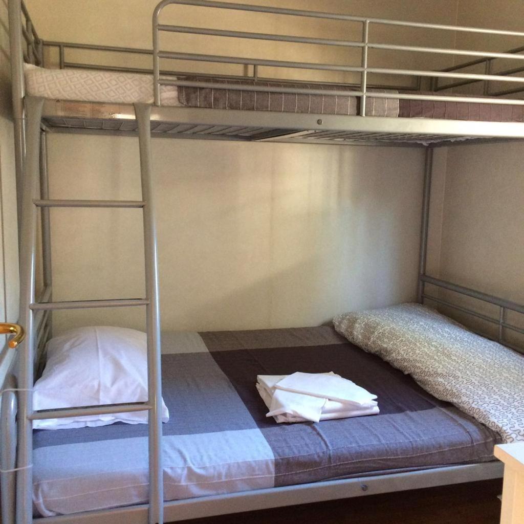 Two-Bedroom Cottage - Photo 2