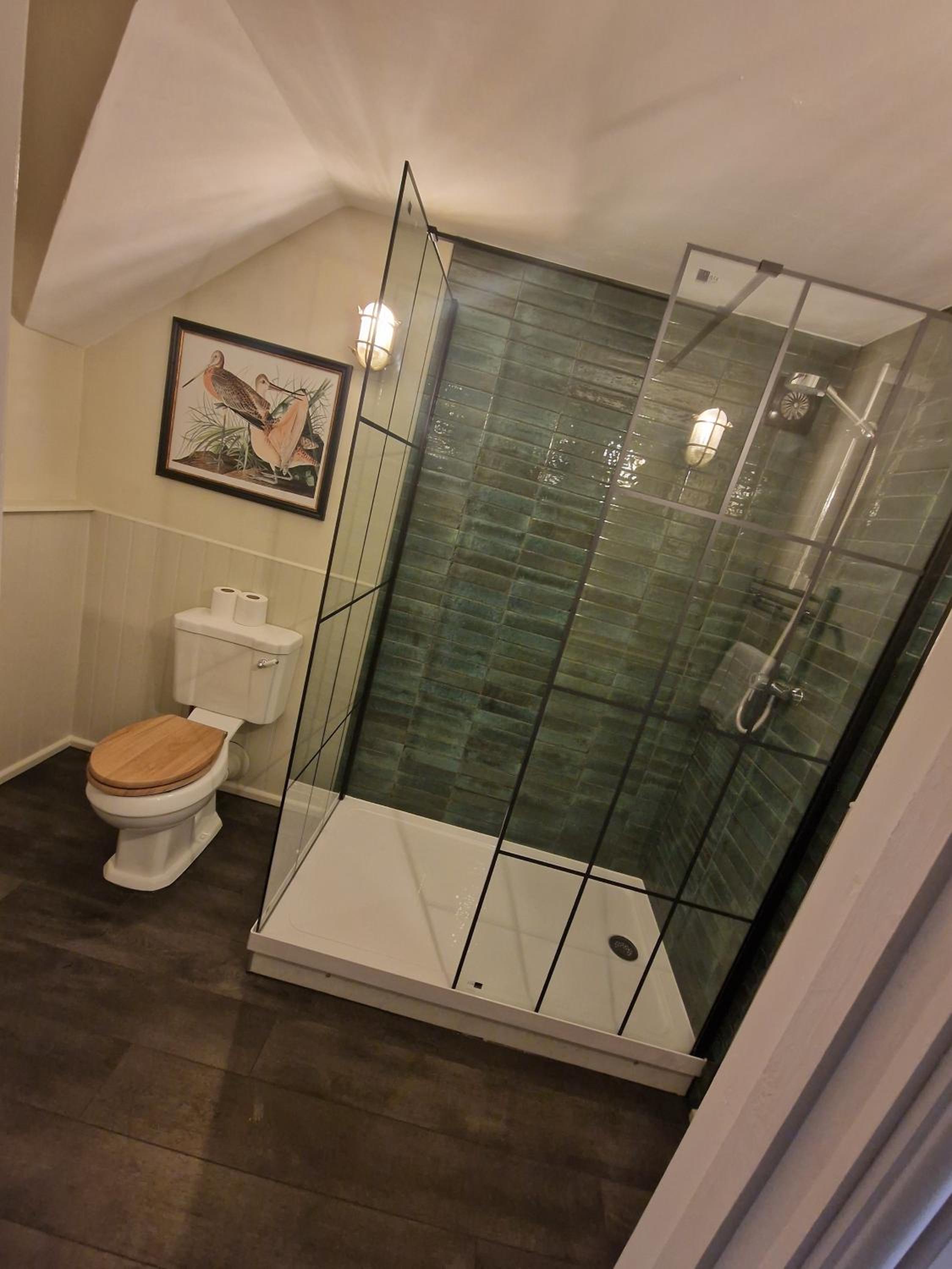 Double Room with Private Bathroom - Photo 4