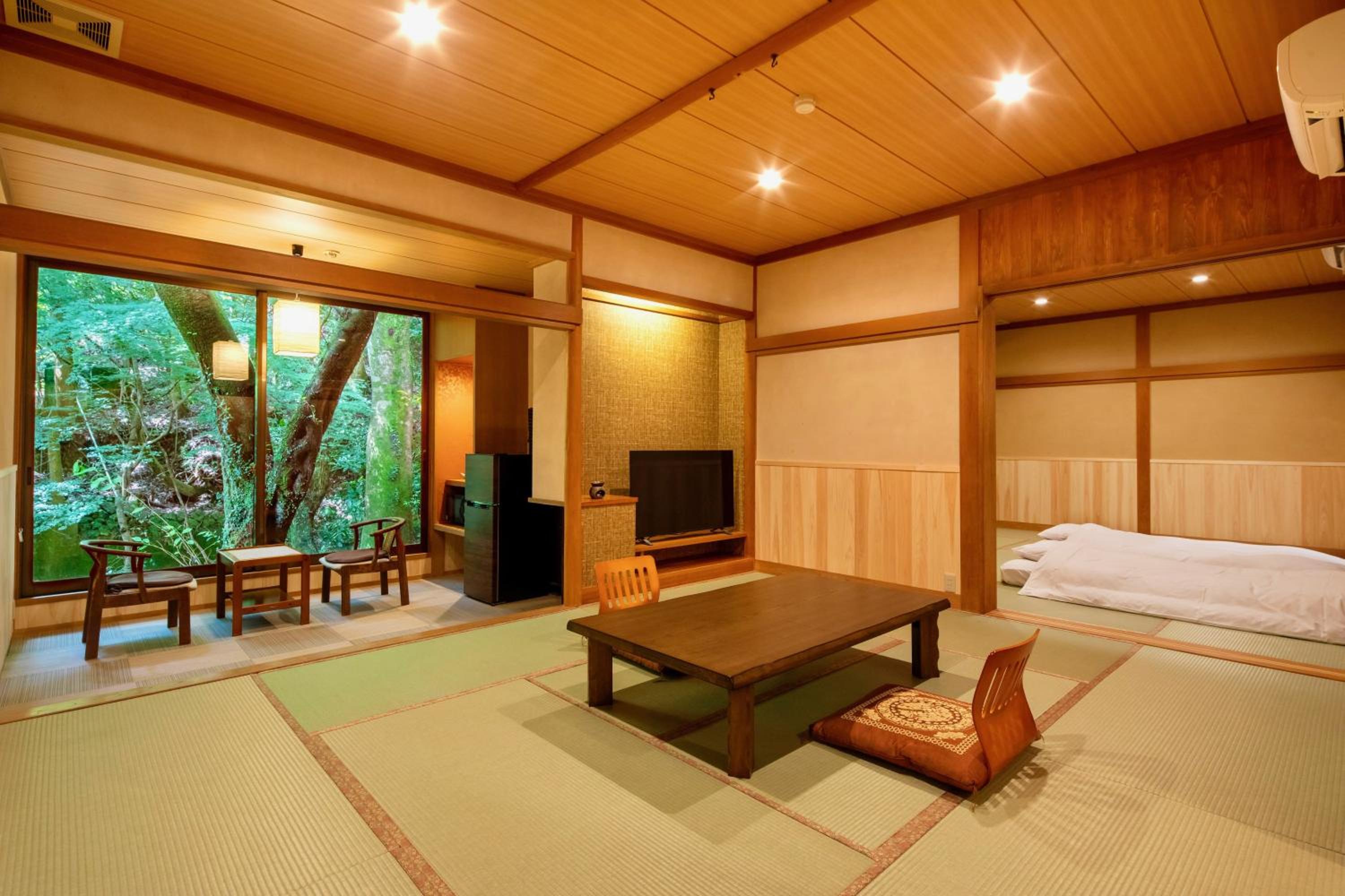 101 Japanese Style Suite 2 Rooms with Open Air Bath Onsen
