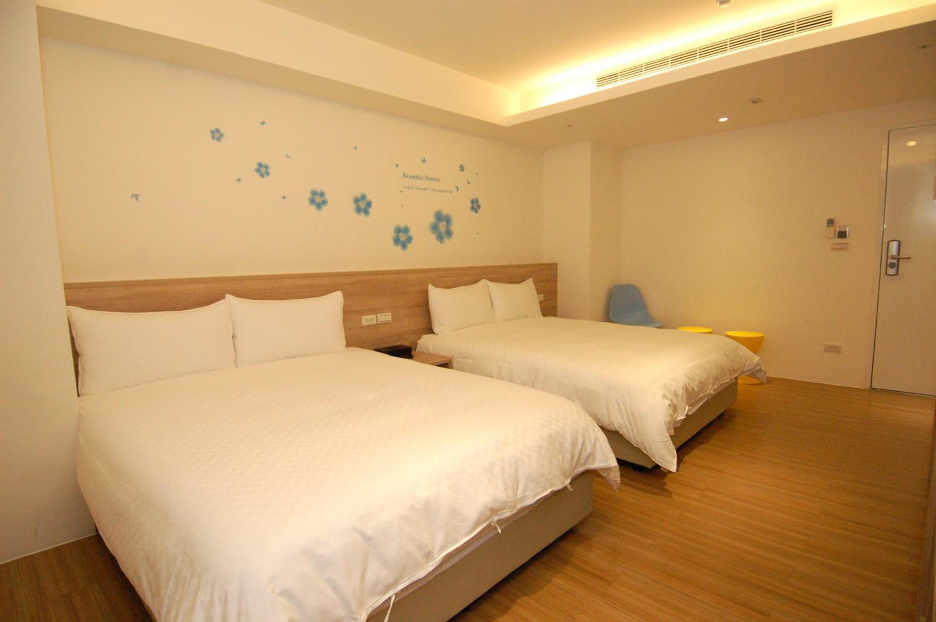 Standard Quadruple Room photo 2