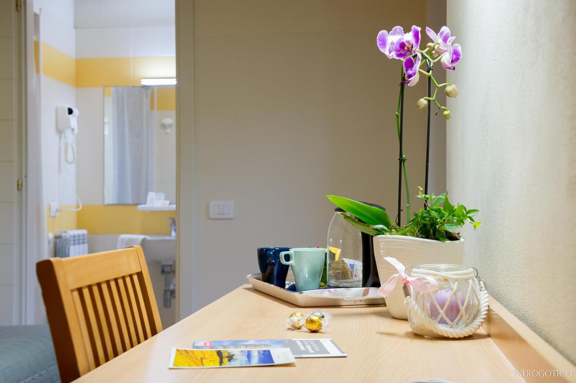 Superior Double or Twin Room with Garden View - Photo 2