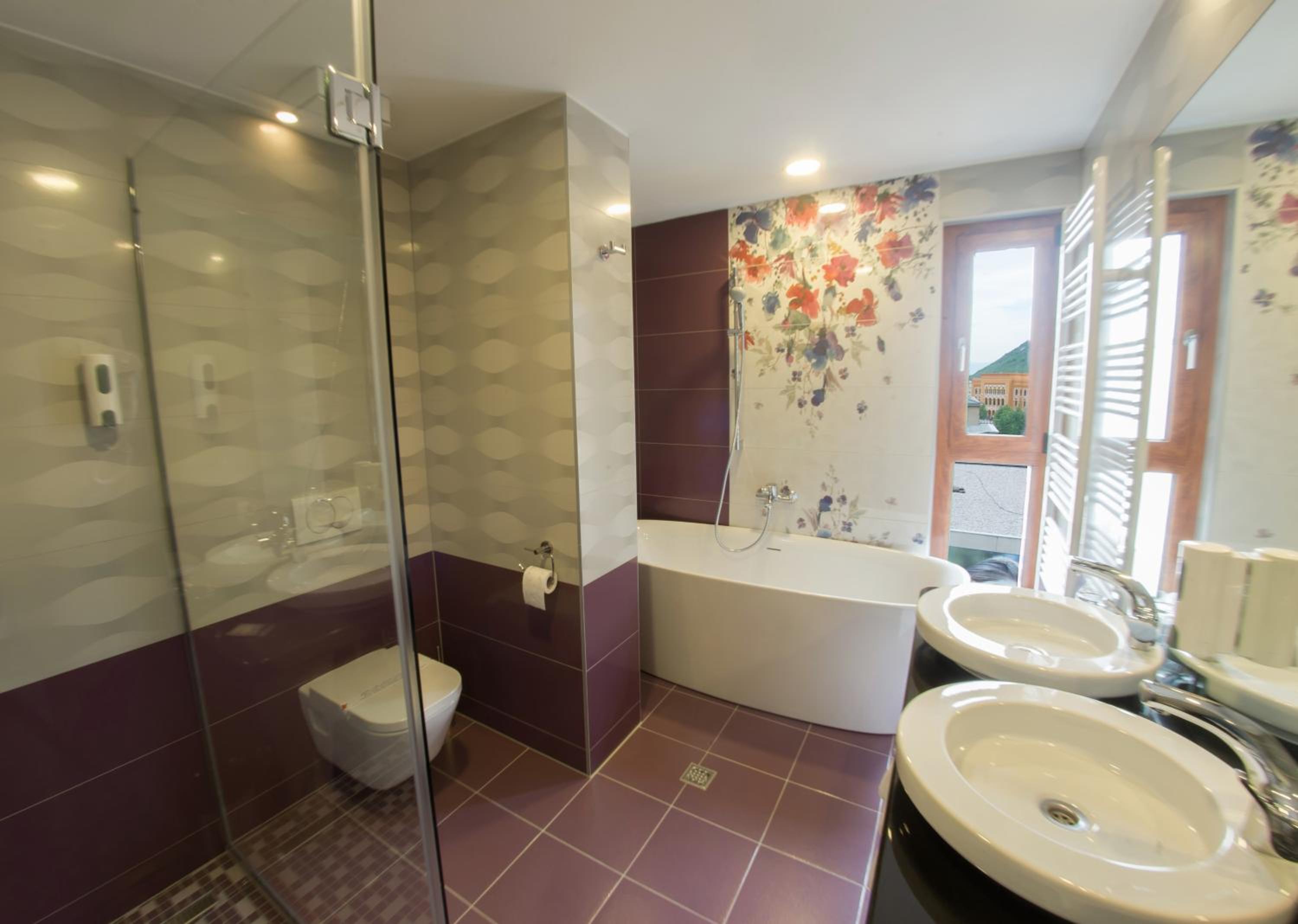 Suite with Balcony photo 3