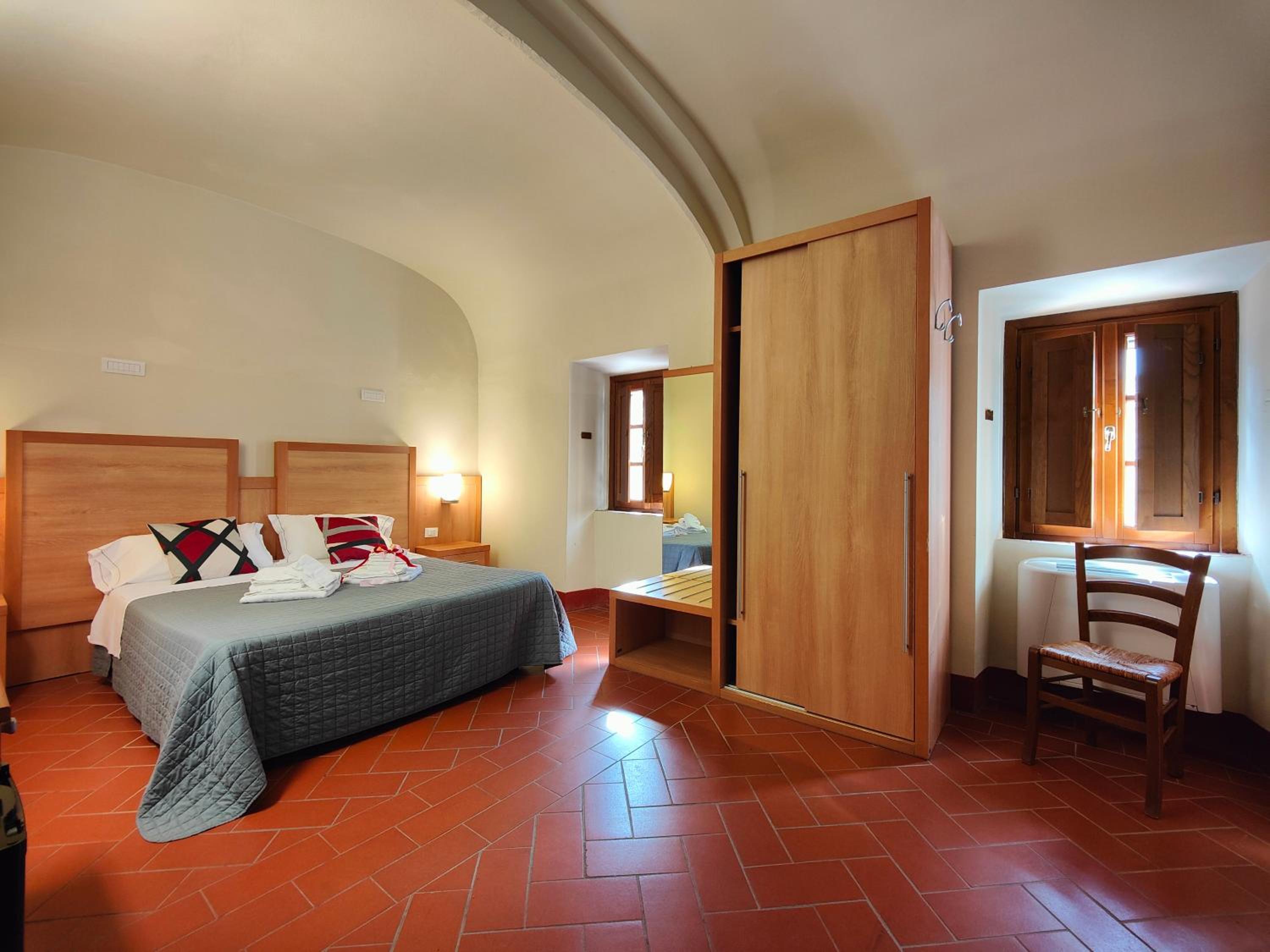 Superior Quadruple Room - Photo 3