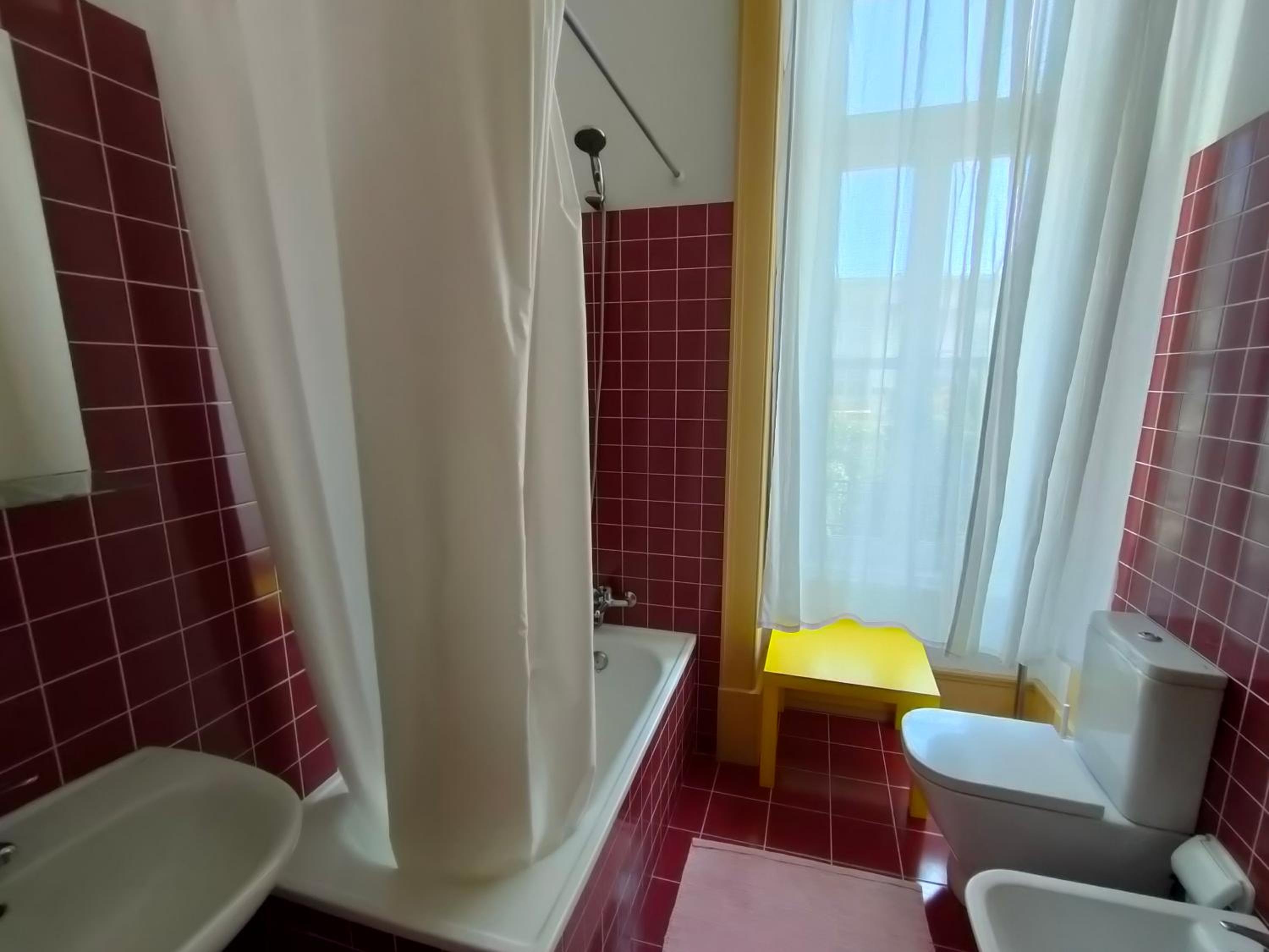 Twin Room with Shared Bathroom photo 2