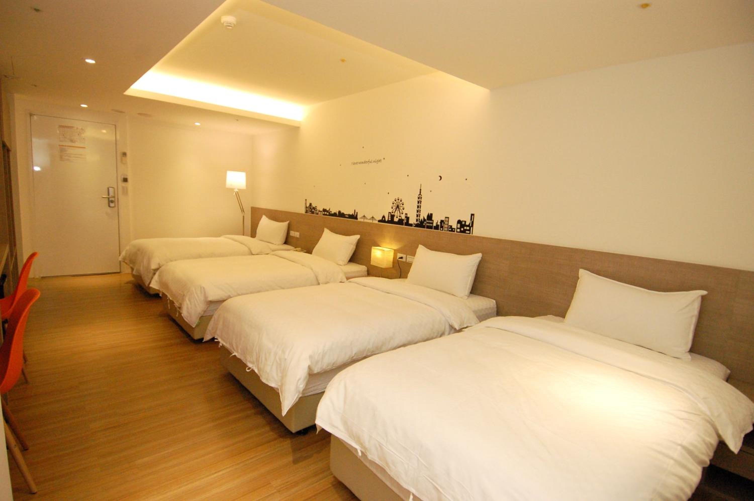 Economy Quadruple Room