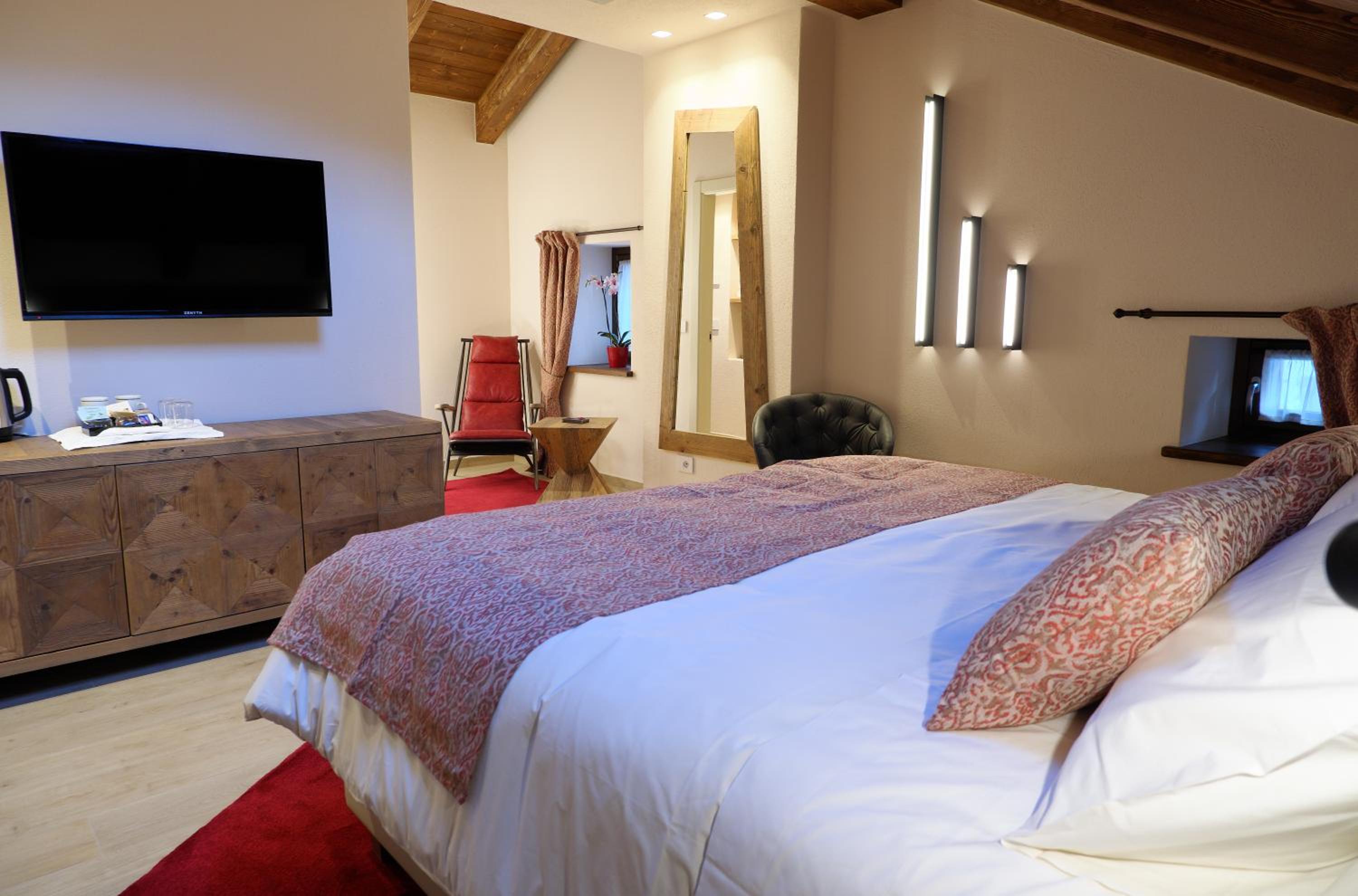 King Room with Spa Bath - Photo 1