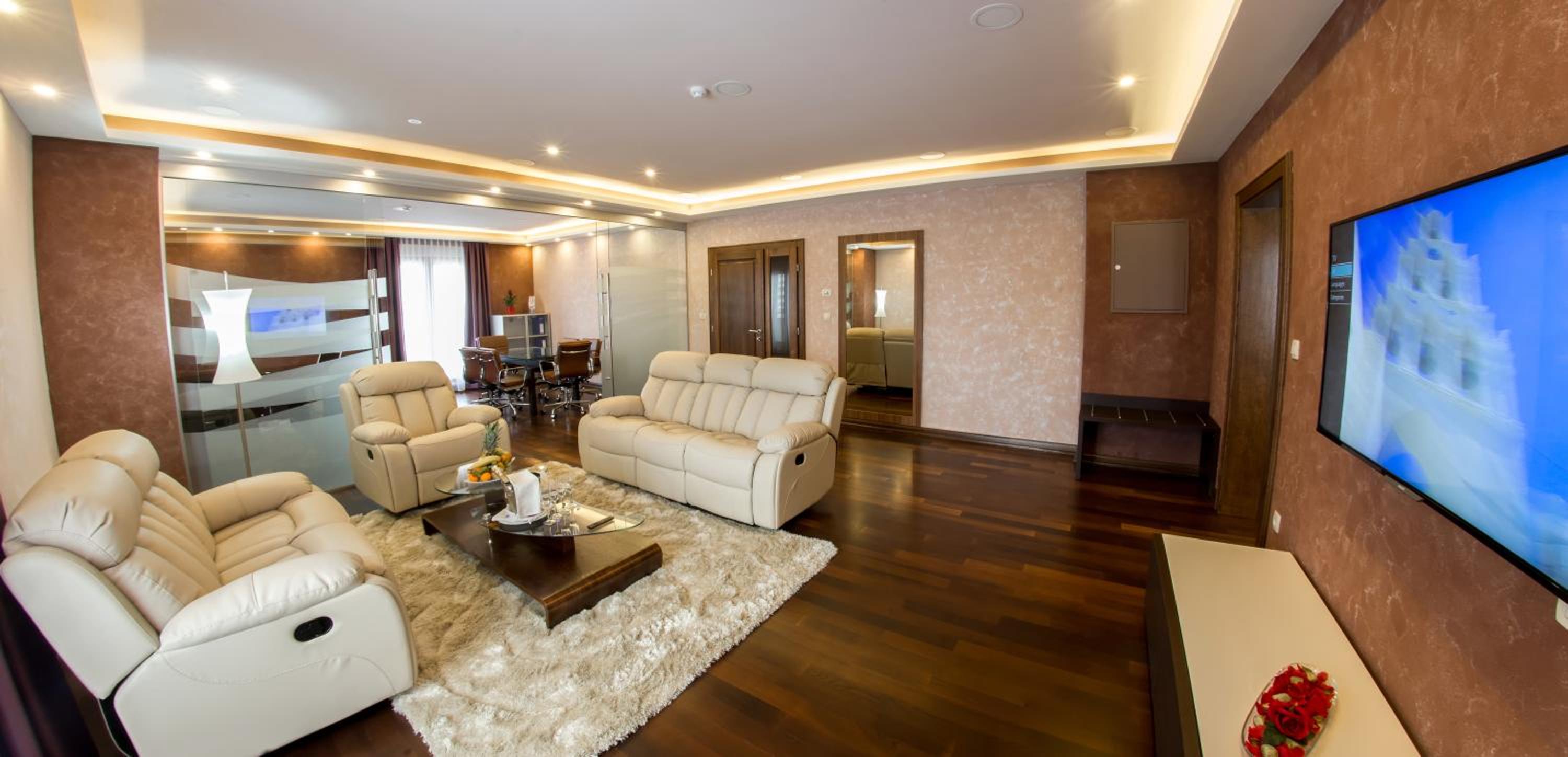 Presidential Suite photo 2