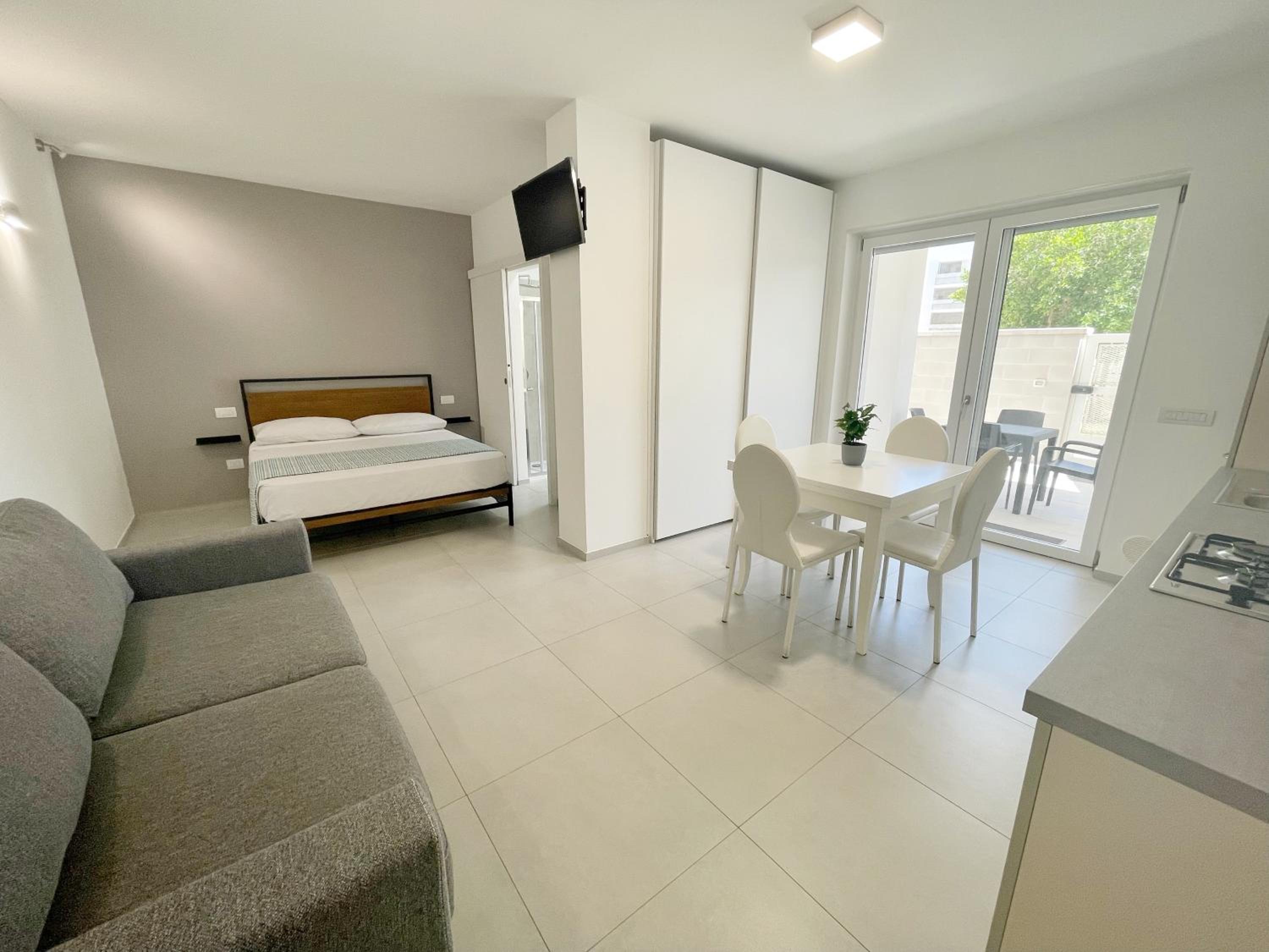 One-Bedroom Apartment