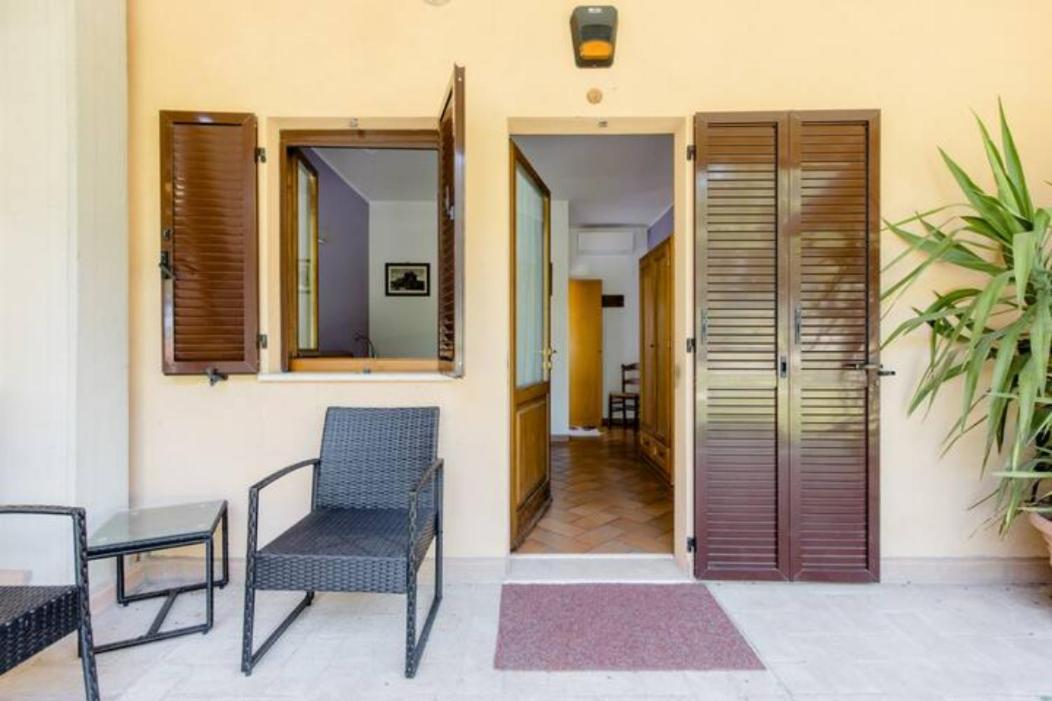 Standard Double or Twin Room - Photo 13