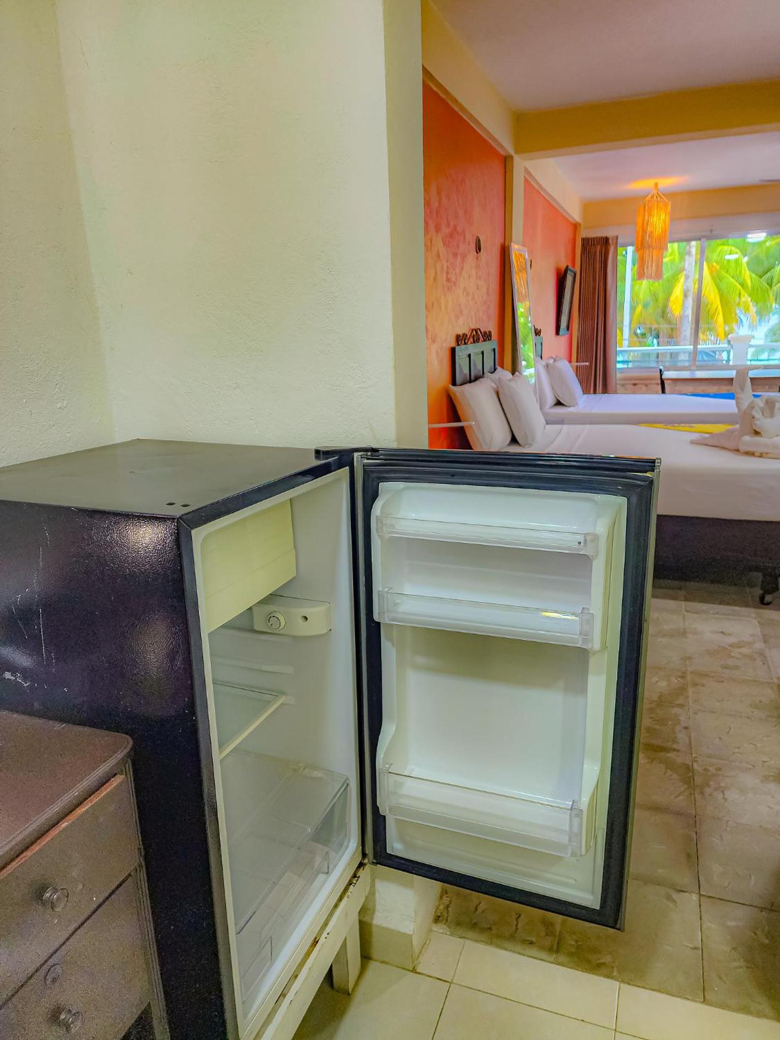 Twin Room with Balcony - Photo 33