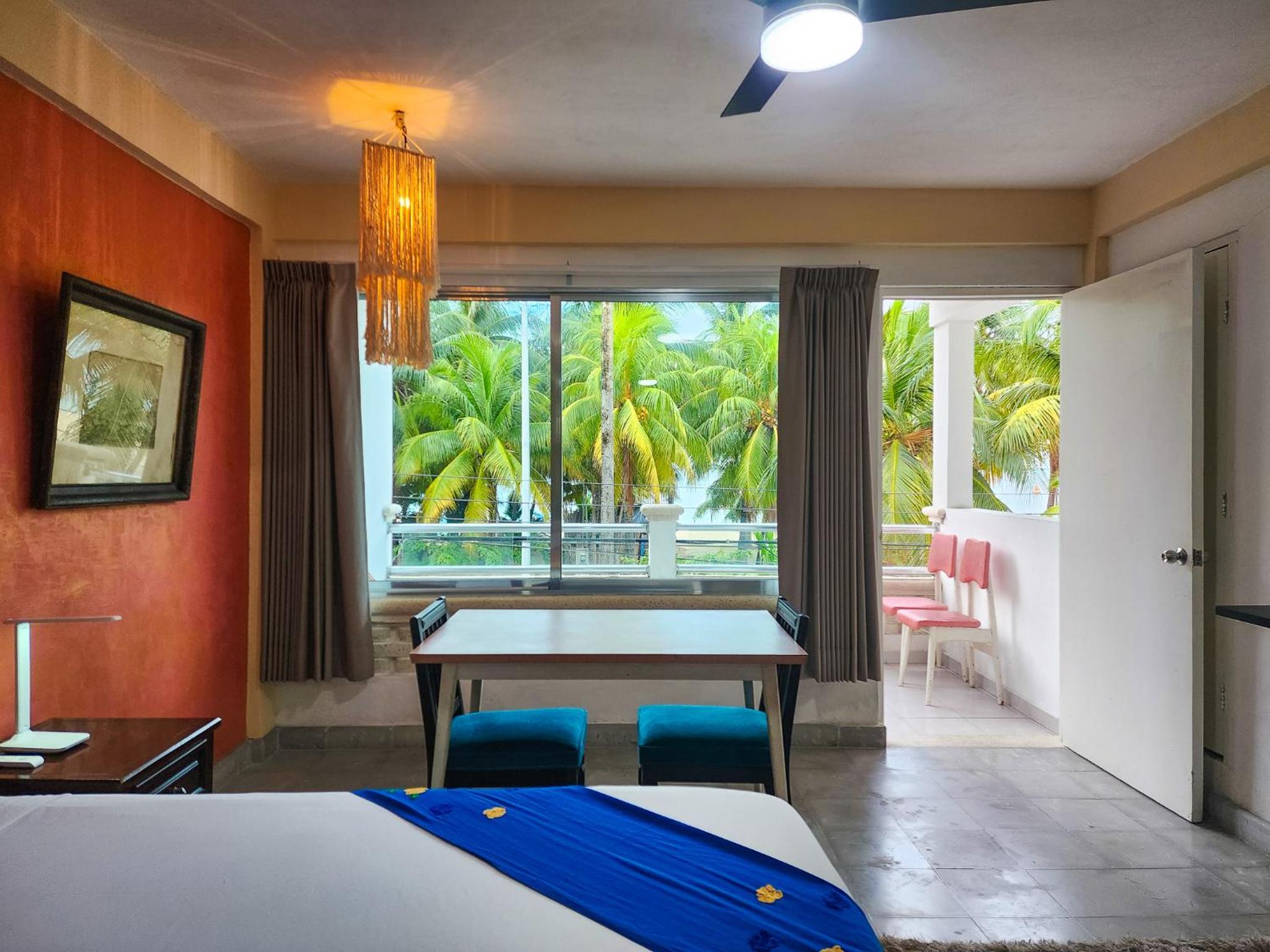 Twin Room with Balcony - Photo 30