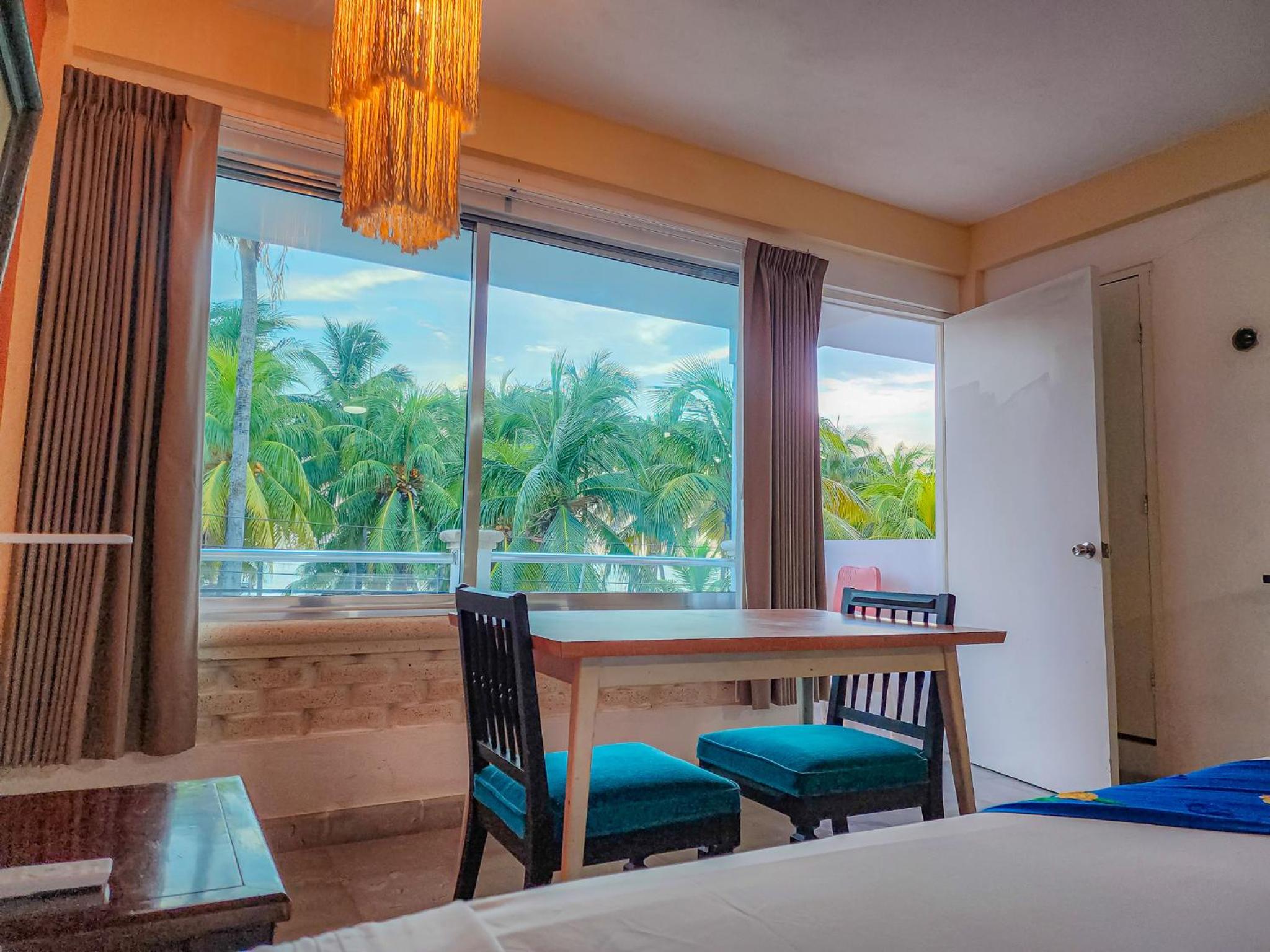 Twin Room with Balcony - Photo 28