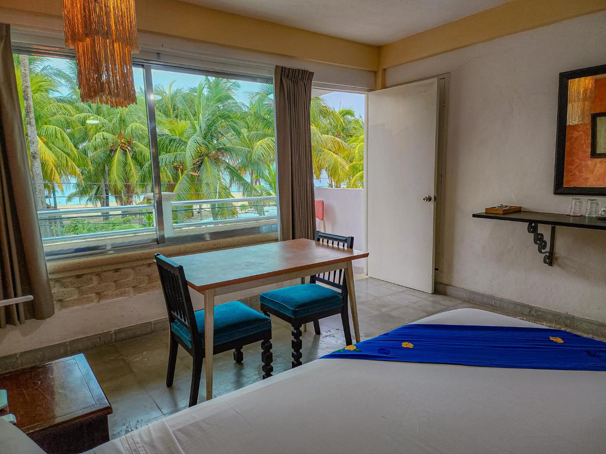 Twin Room with Balcony - Photo 24
