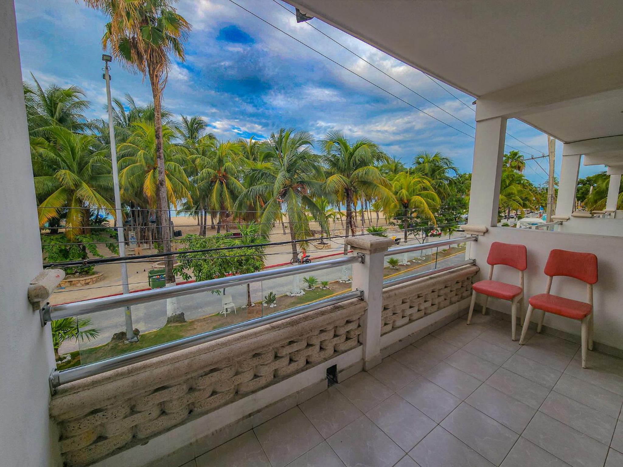 Twin Room with Balcony - Photo 44