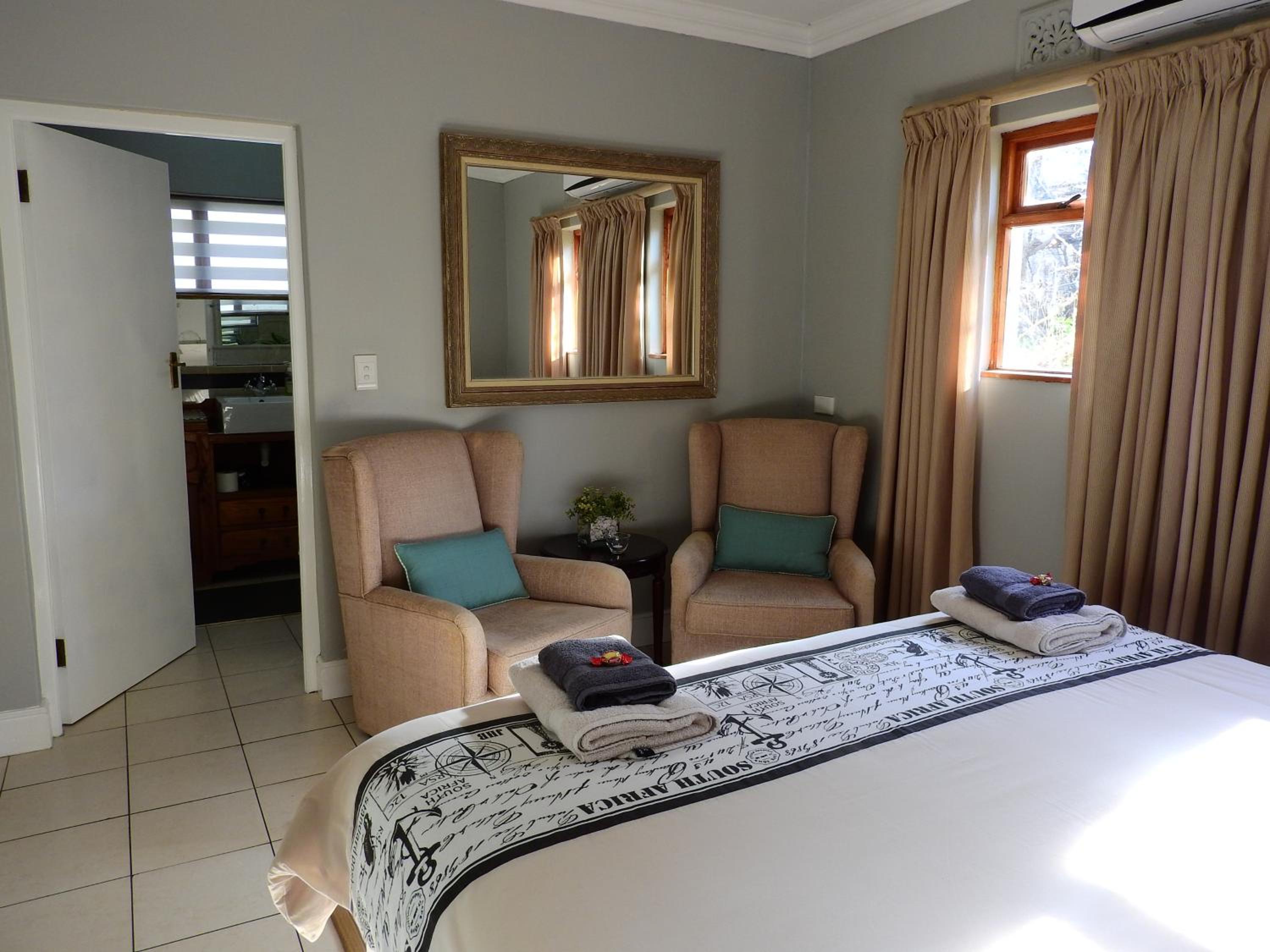 Budget Double Room - Photo 14