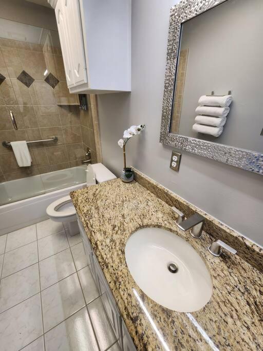 Three-Bedroom House photo 2