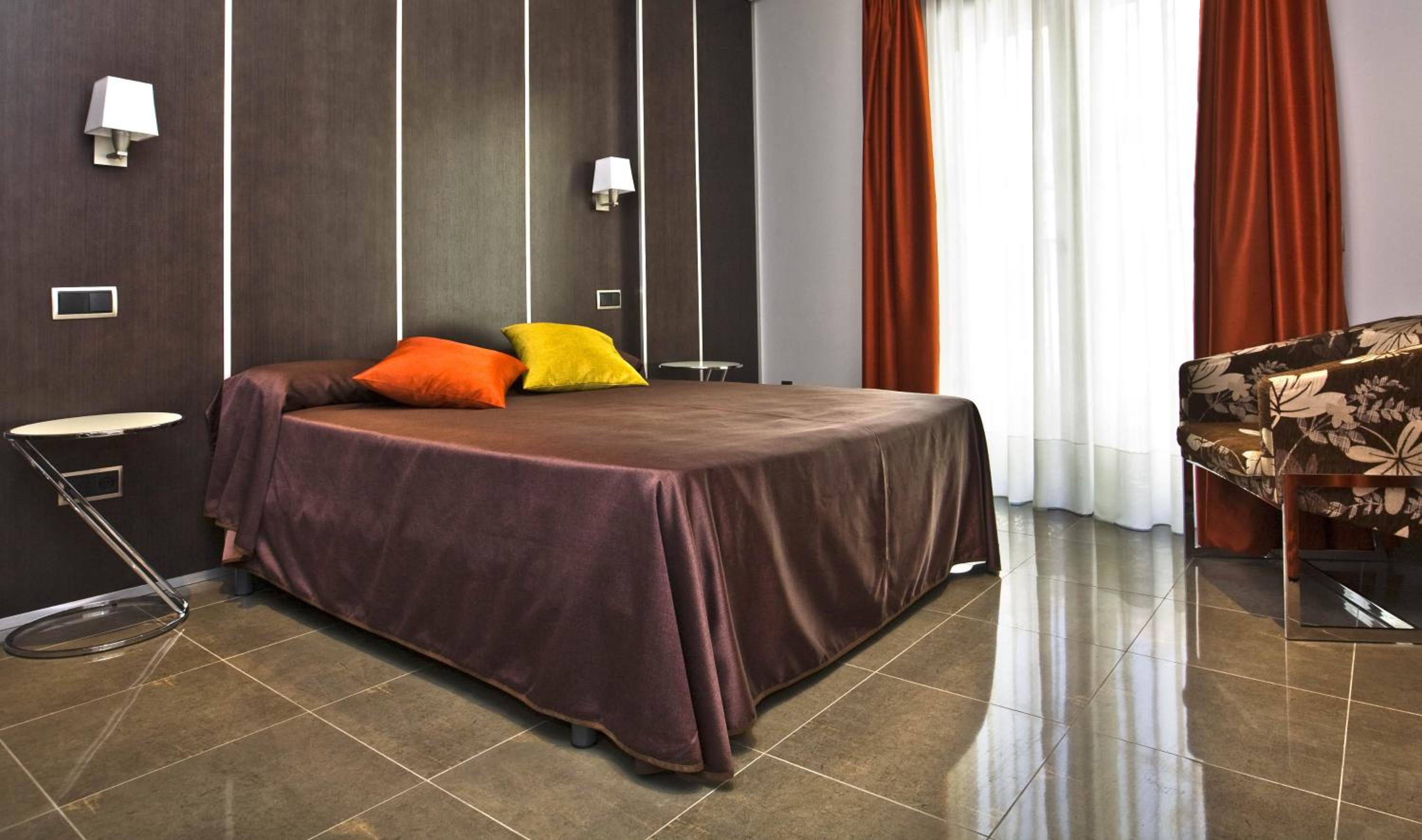 Double Room - Photo 1