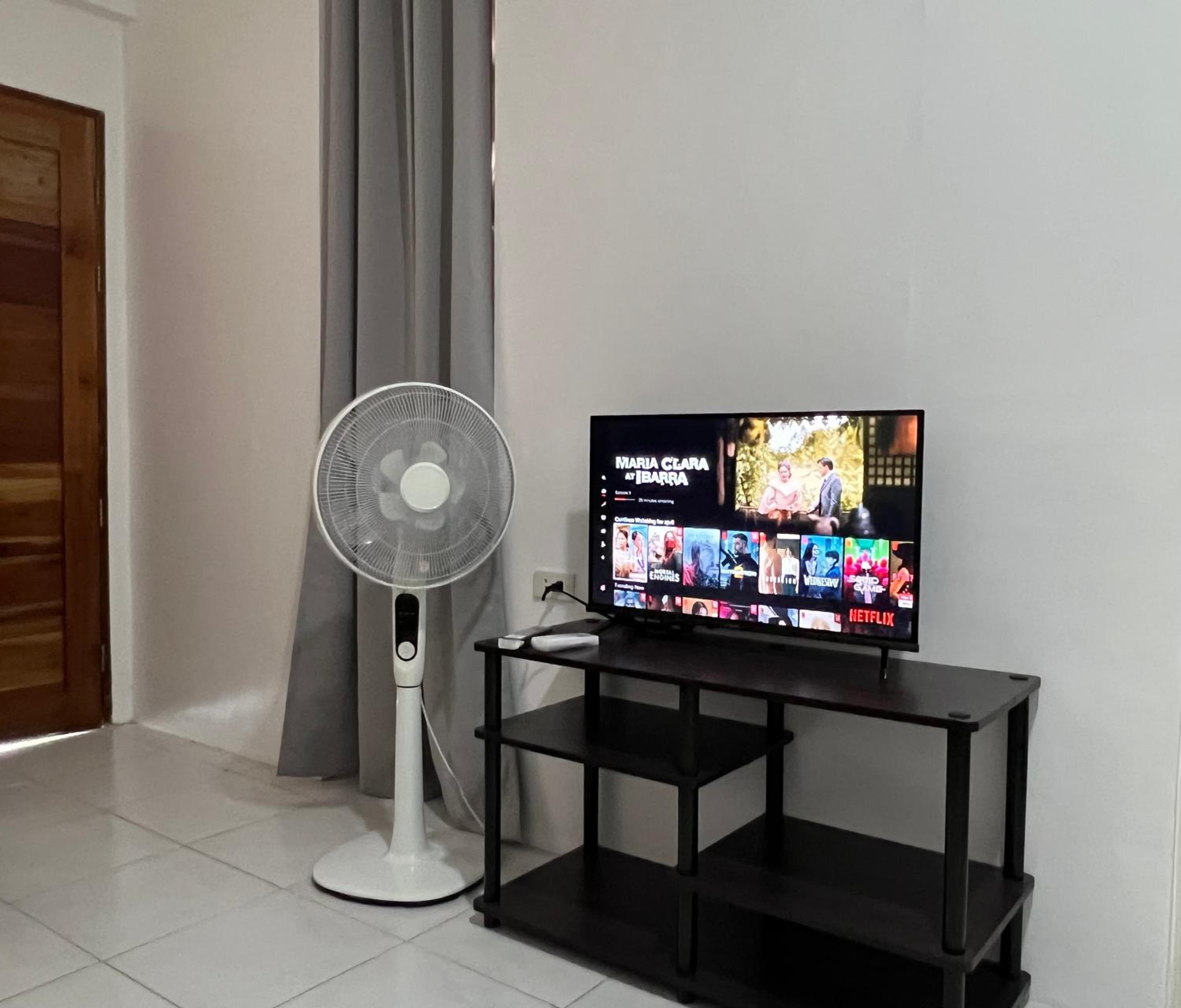 Studio Apartment photo 1