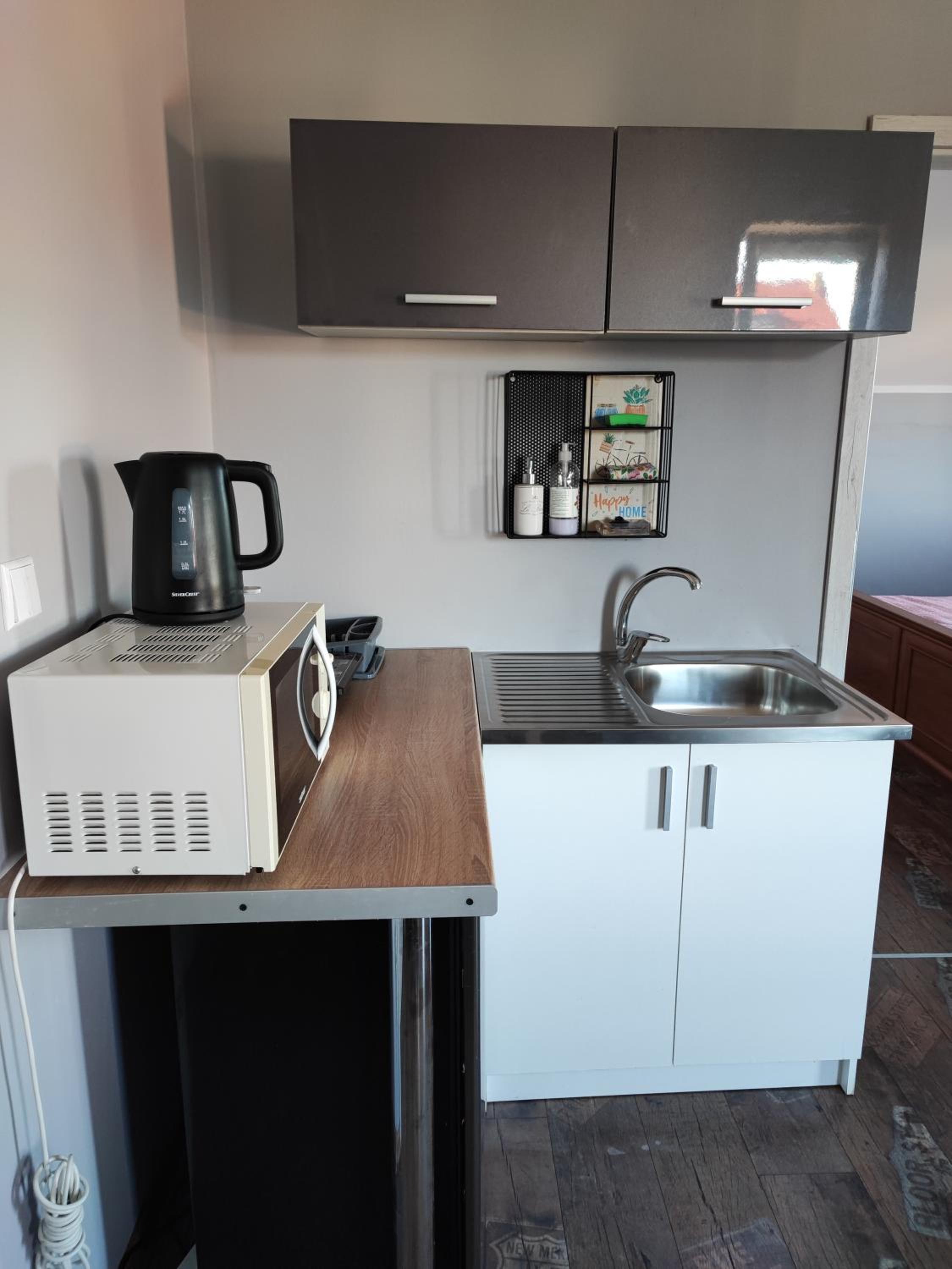 Suite with Balcony - Photo 3