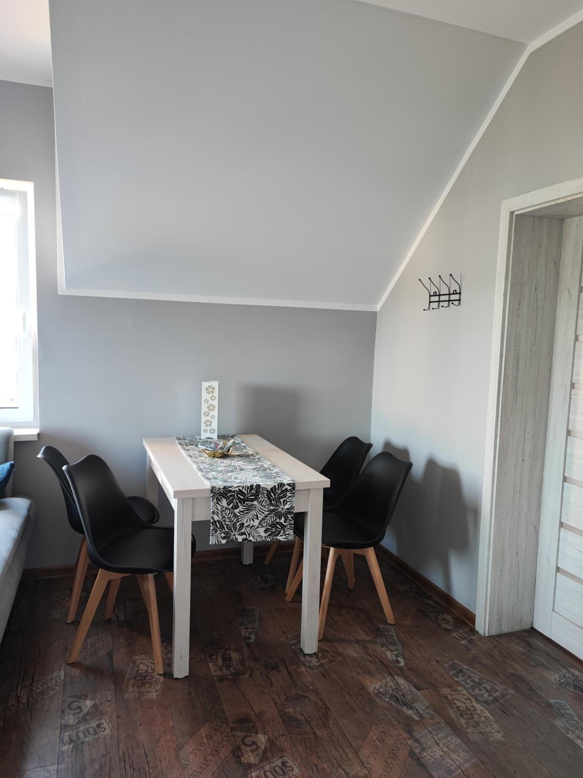 Suite with Balcony - Photo 4