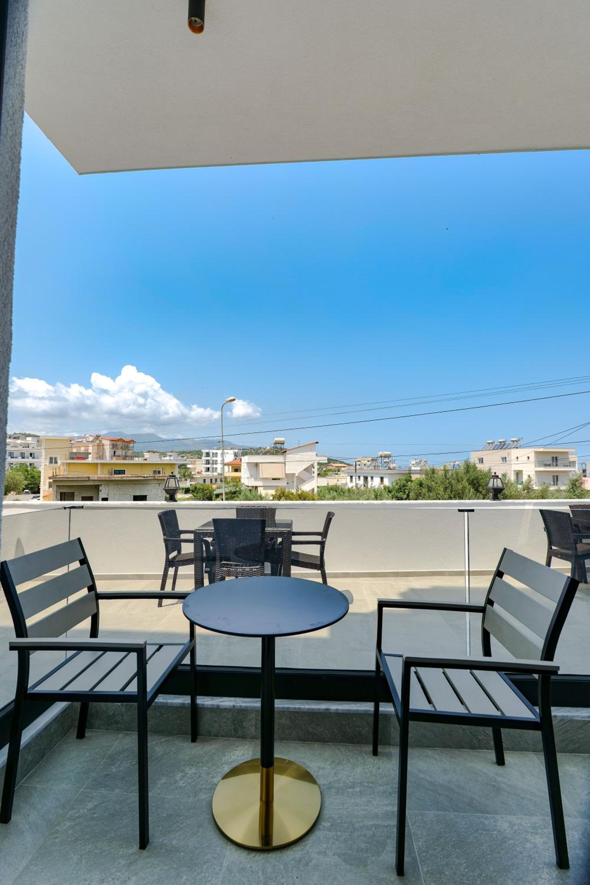 Triple Room with Balcony photo 2