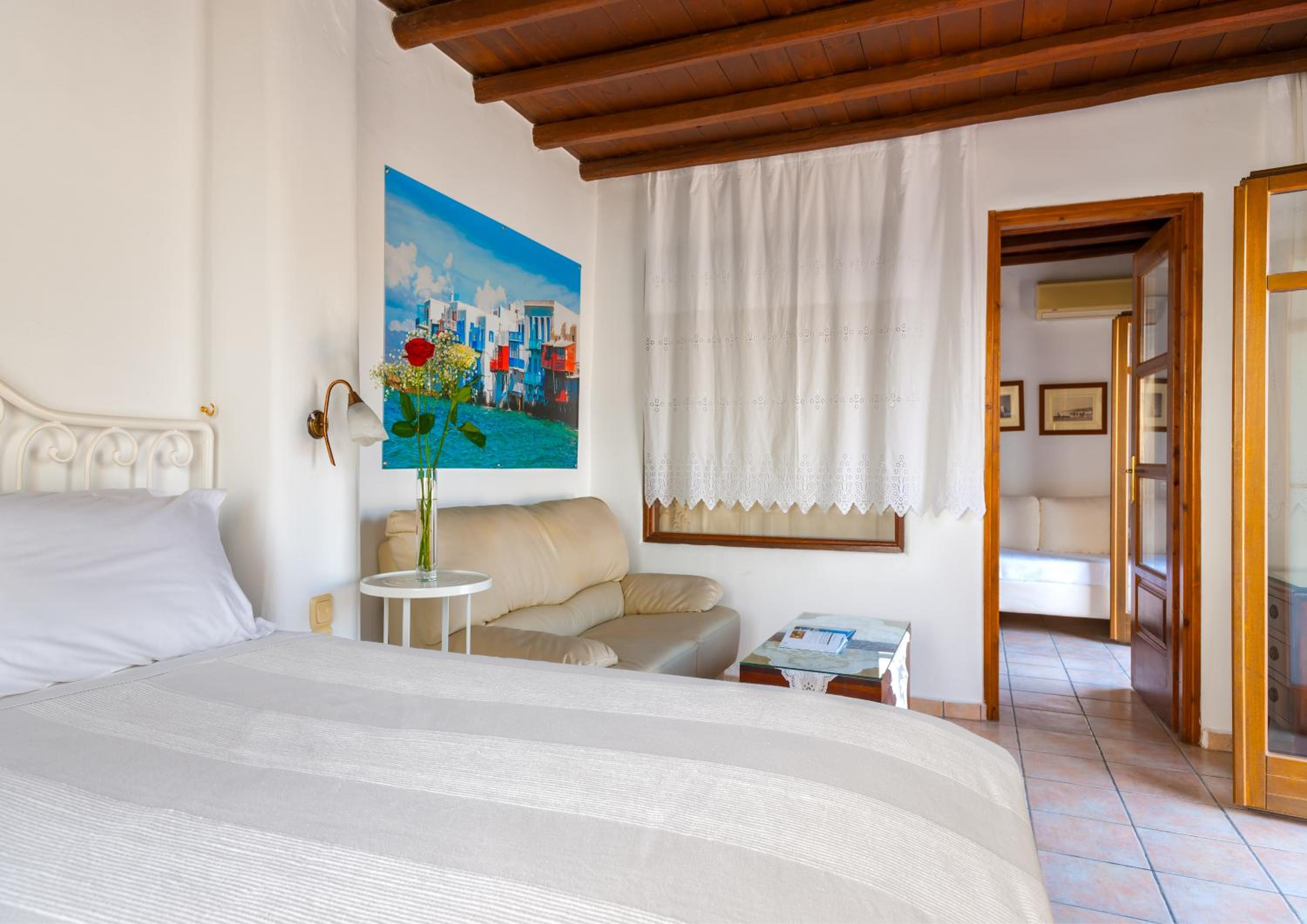 Family Suite with Sea View photo 2