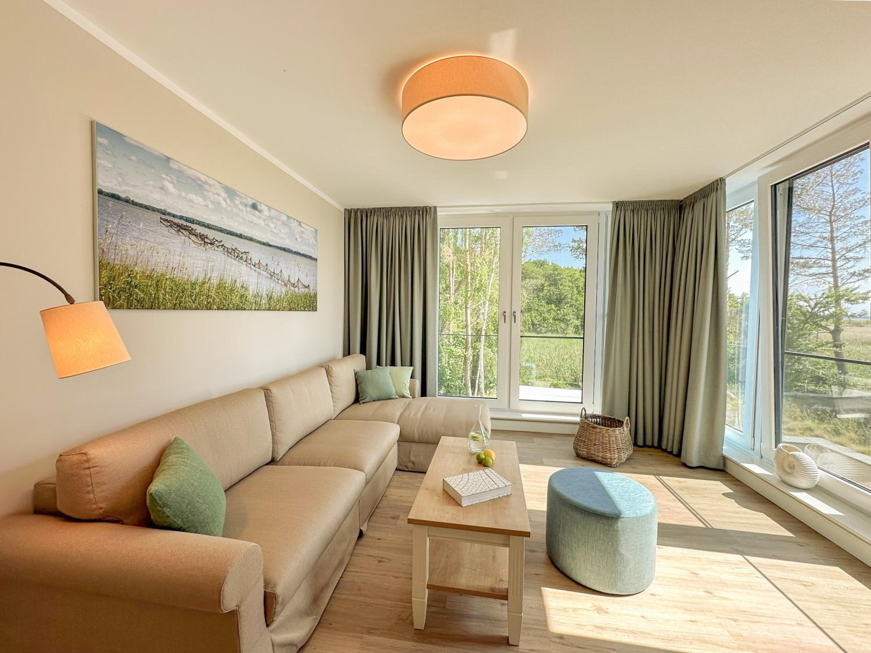 Suite with Lake View