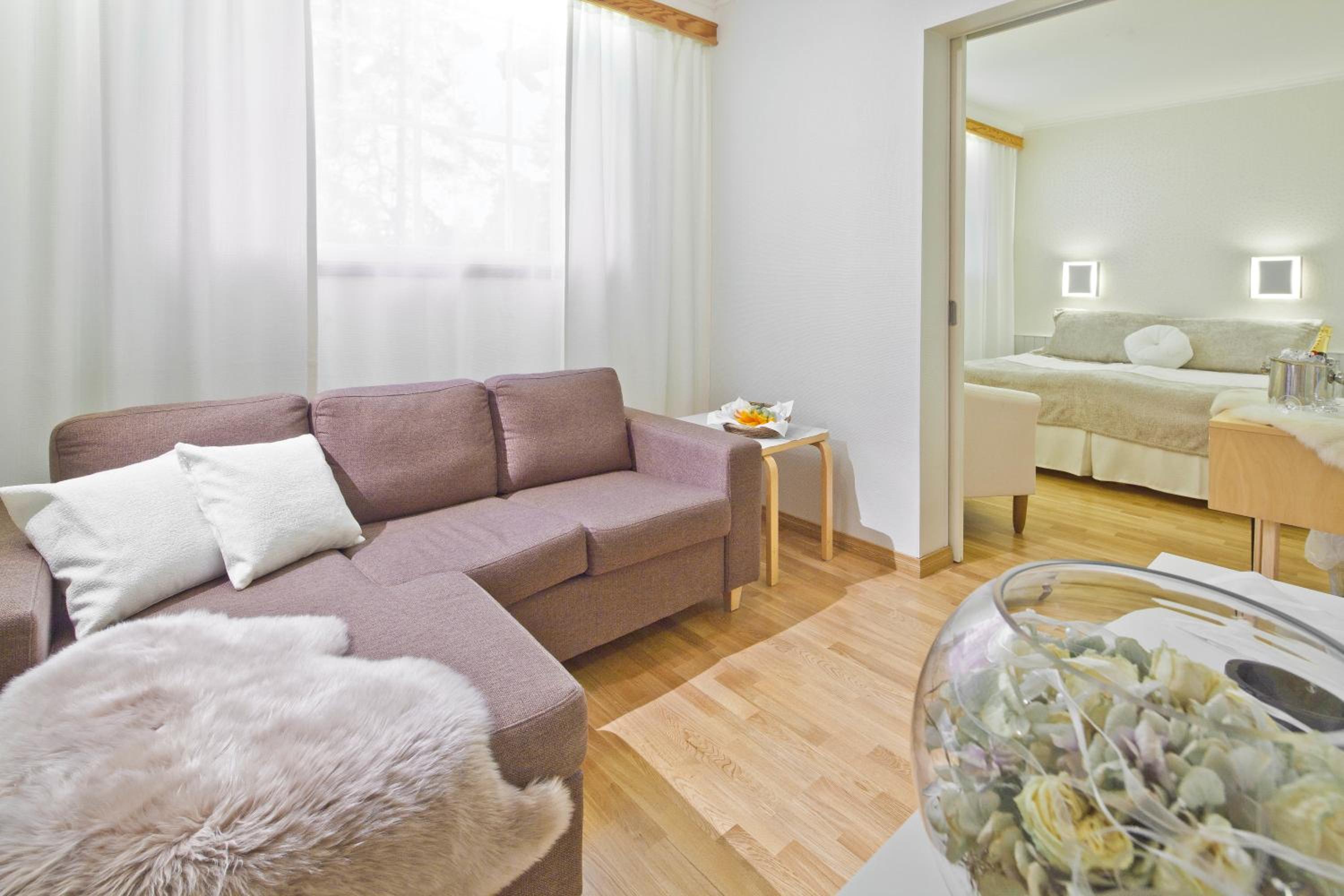 Junior Suite with Balcony photo 2