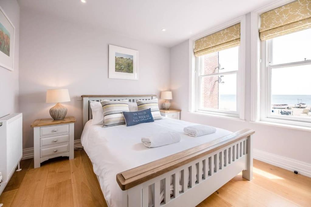Two-Bedroom House photo 2