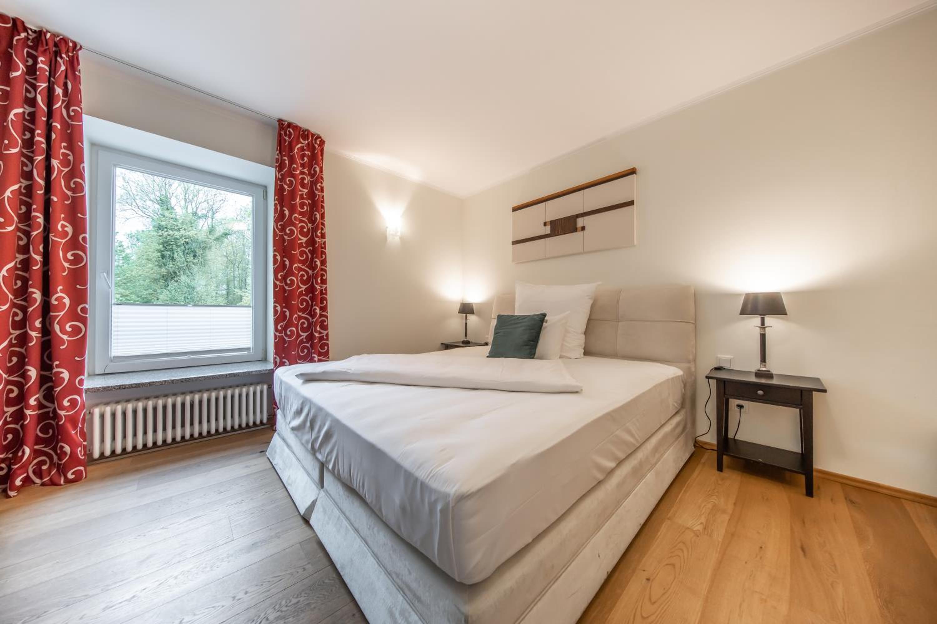 Large Double Room photo 2